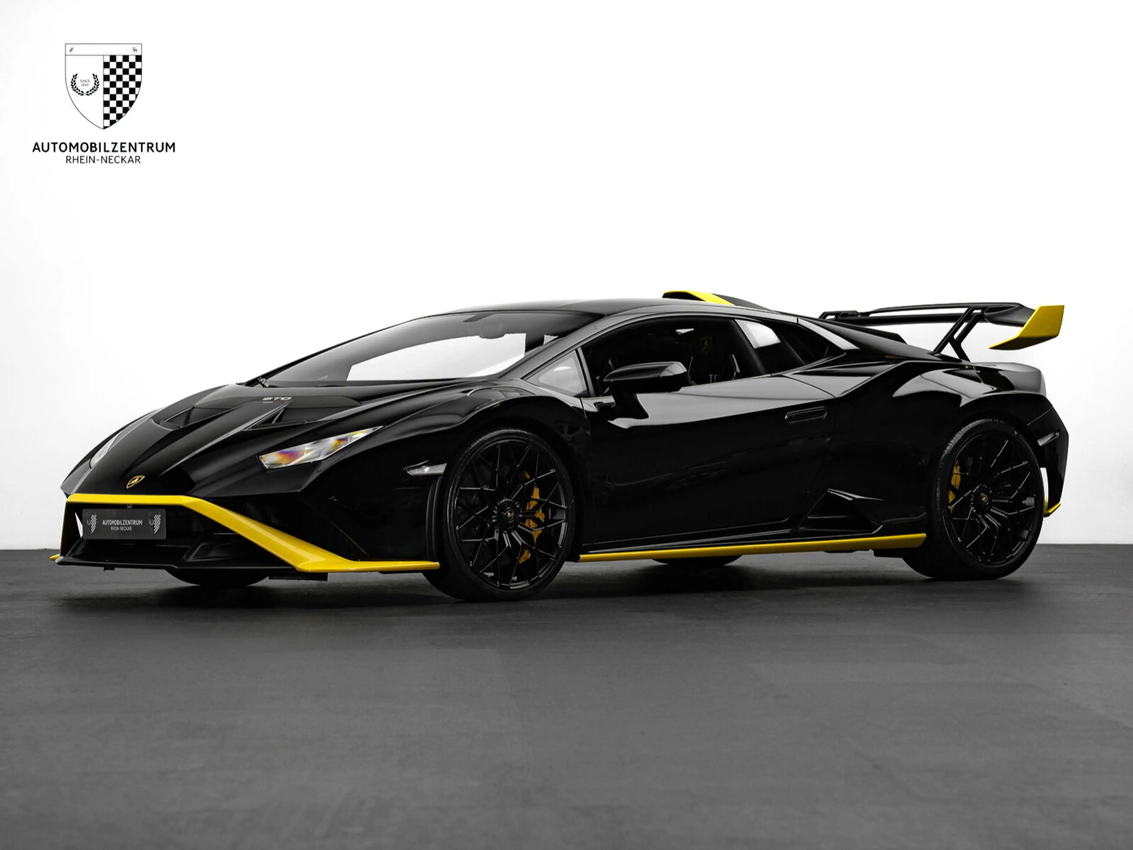 Lamborghini Huracán Huracán STO FullCarbon/DarkPackage/RacingSeats — photo 4