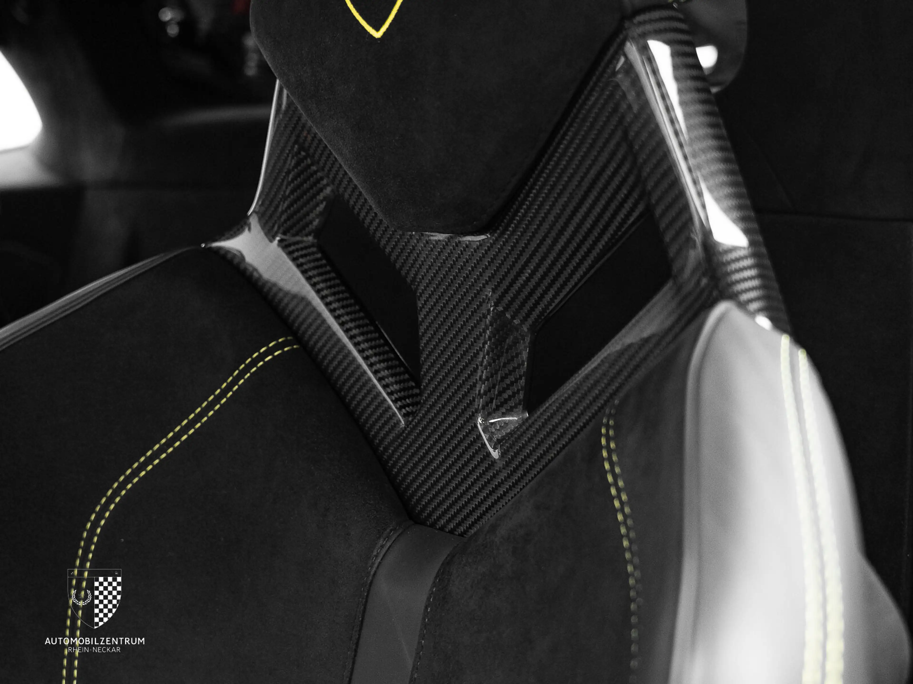 Lamborghini Huracán Huracán STO FullCarbon/DarkPackage/RacingSeats — photo 14