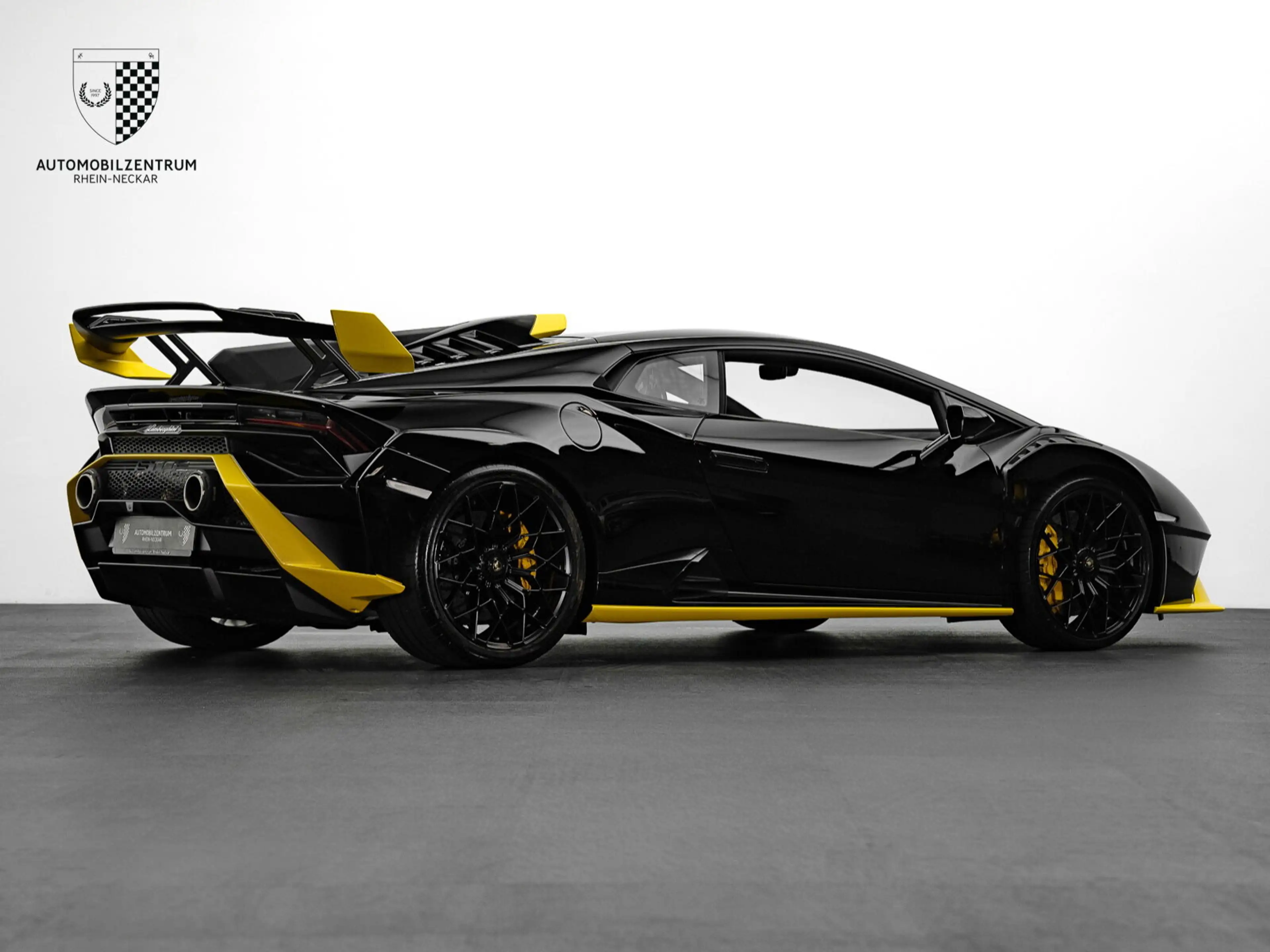 Lamborghini Huracán Huracán STO FullCarbon/DarkPackage/RacingSeats — photo 7