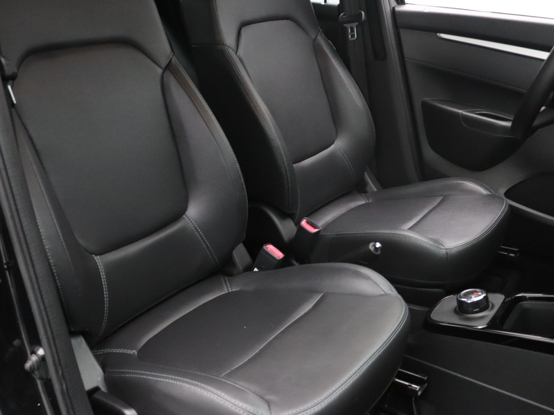 Dacia Spring Expression 27 kWh Apple Carplay/Android Auto | Air — photo 31