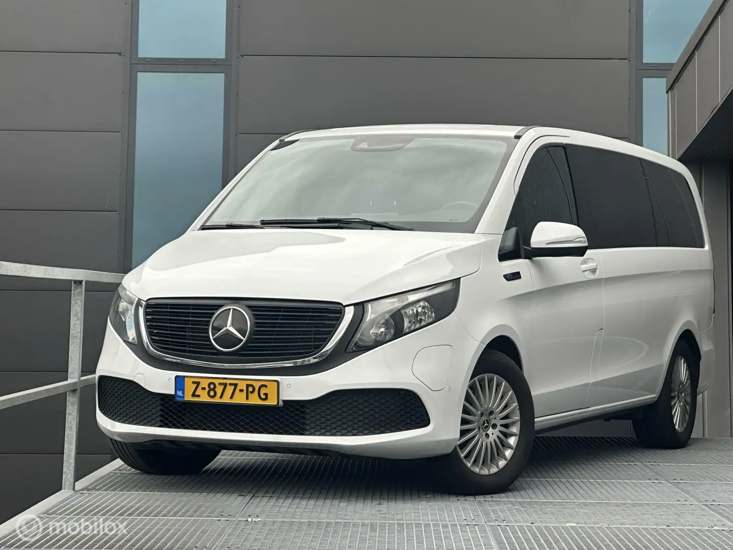 Mercedes-Benz EQV 300 7p Rolstoel uitvoering L2 Wit - 1