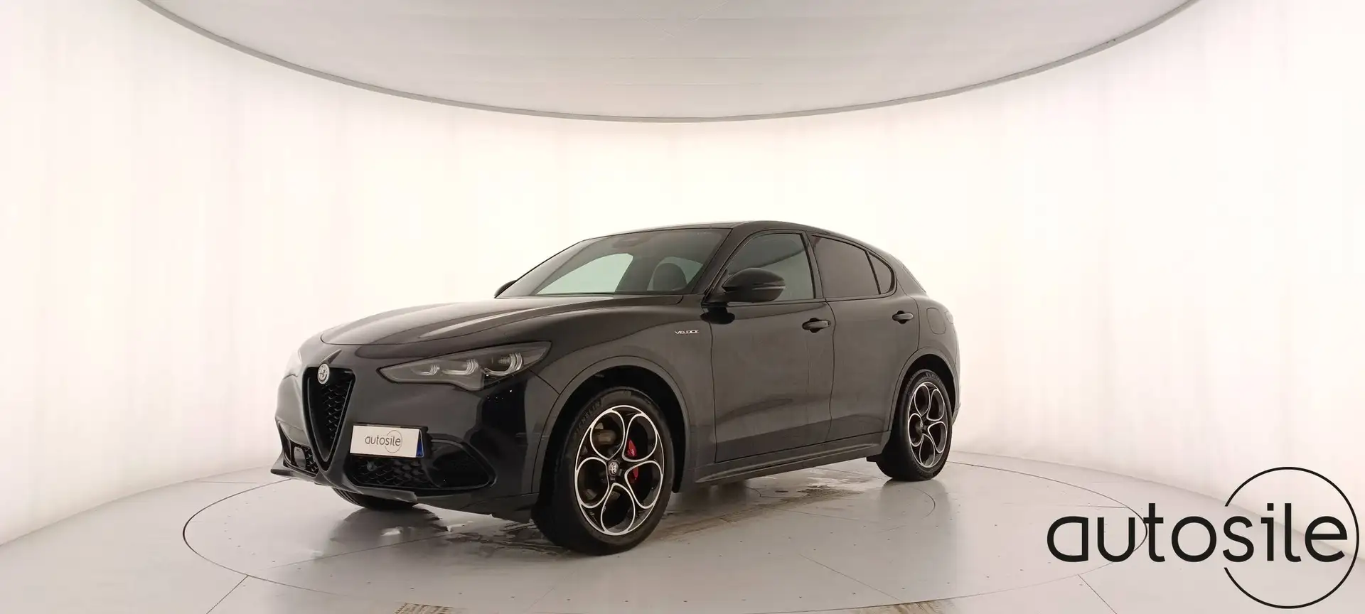 Alfa Romeo Stelvio 2.2 Turbo Veloce Nero - 1