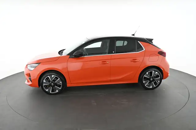Opel Corsa-E view 5