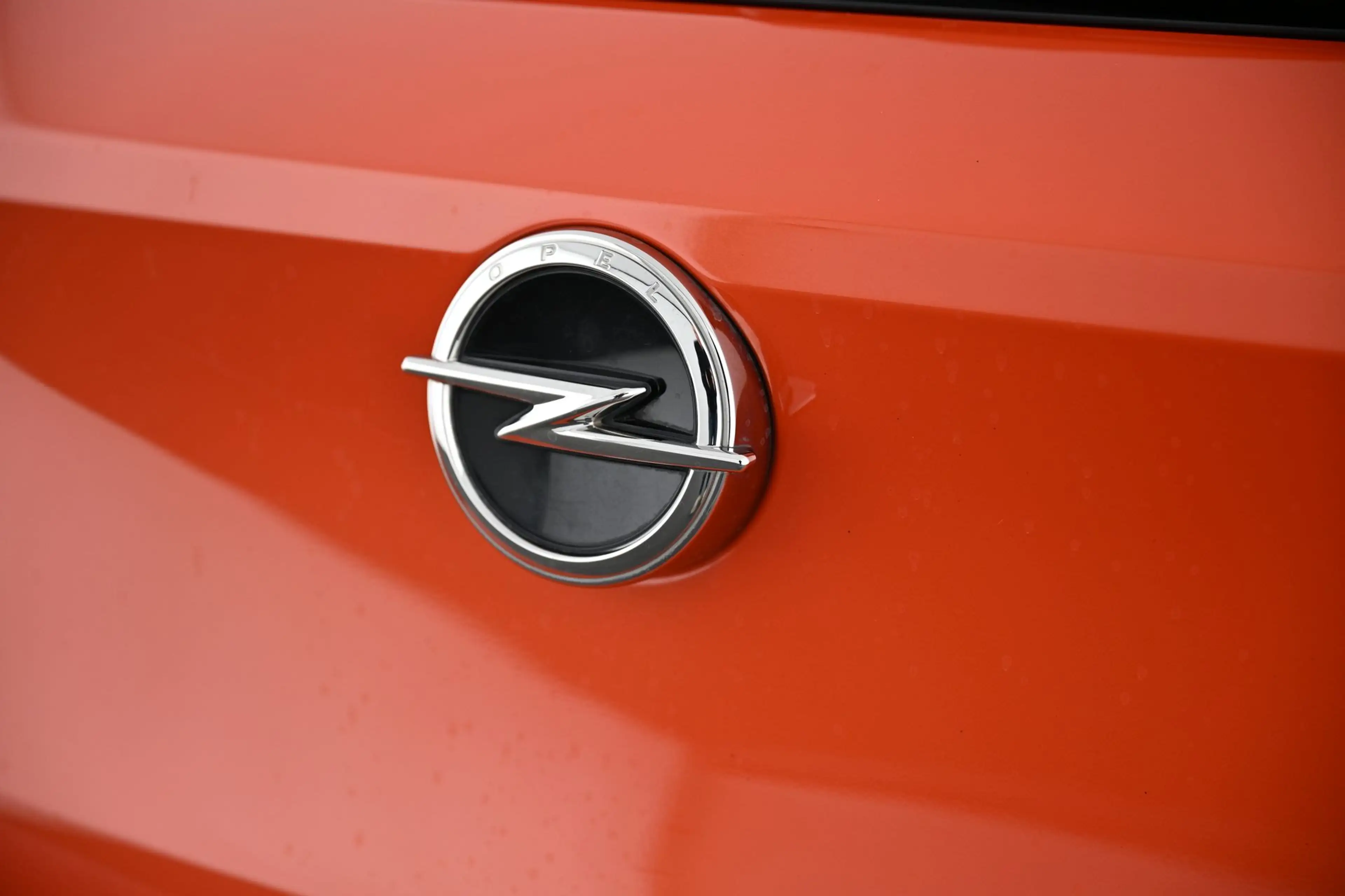 Opel Corsa-e 50 KWH GSI Pickerl NEU — photo 13