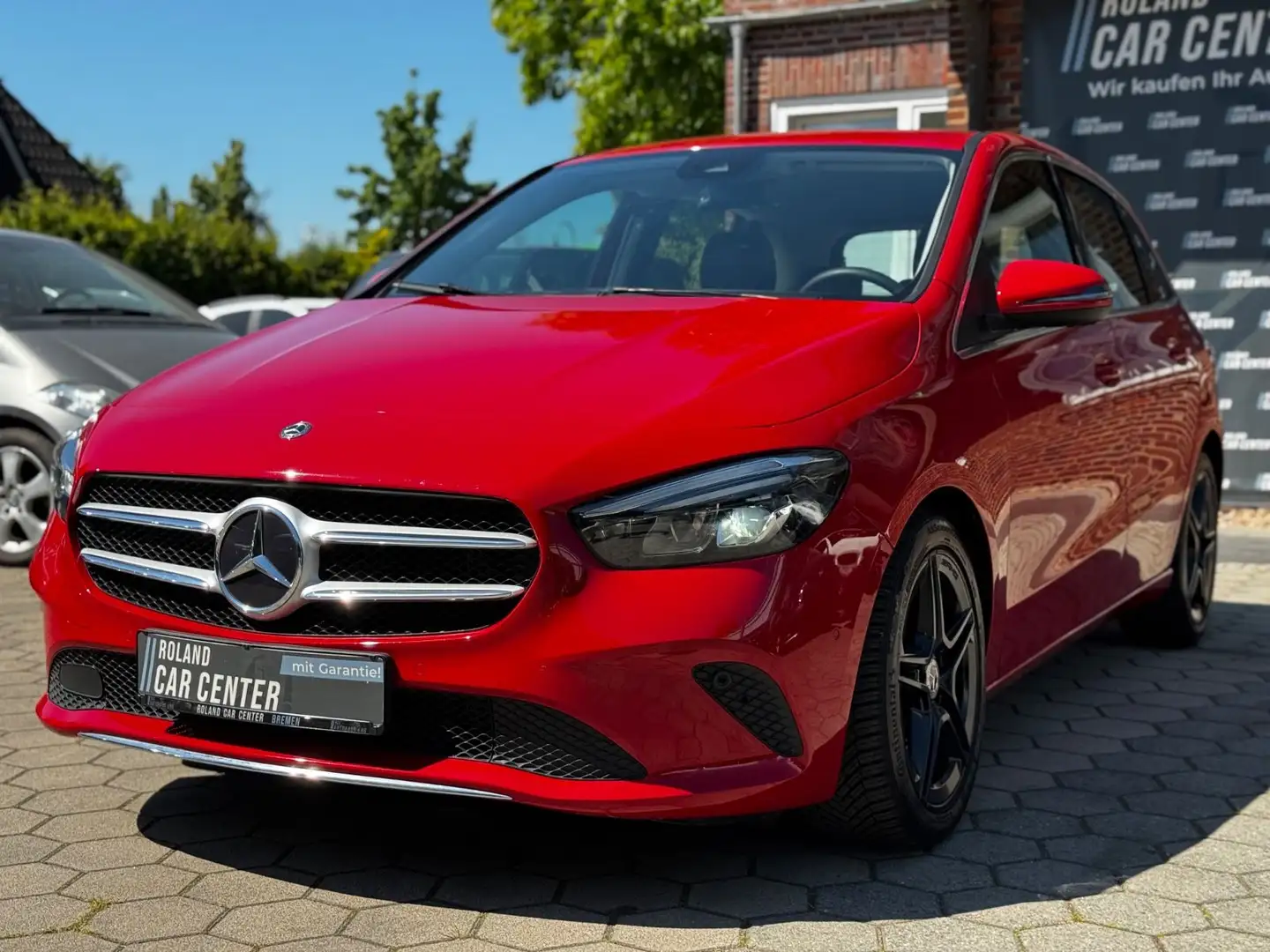 Mercedes-Benz B 180 d Automatik Navi elektr.Heck Fernle Červená - 1