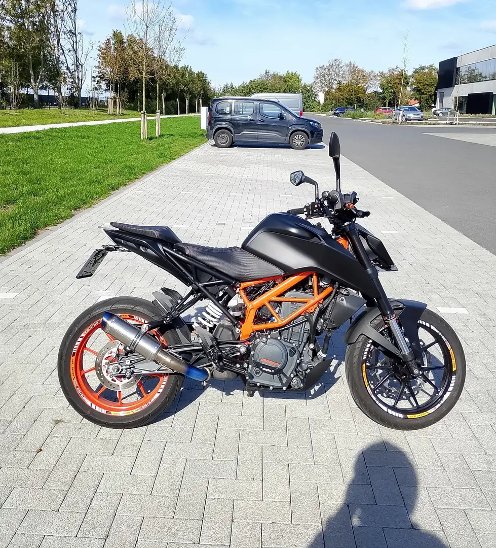 KTM 390 Duke Noir - 1