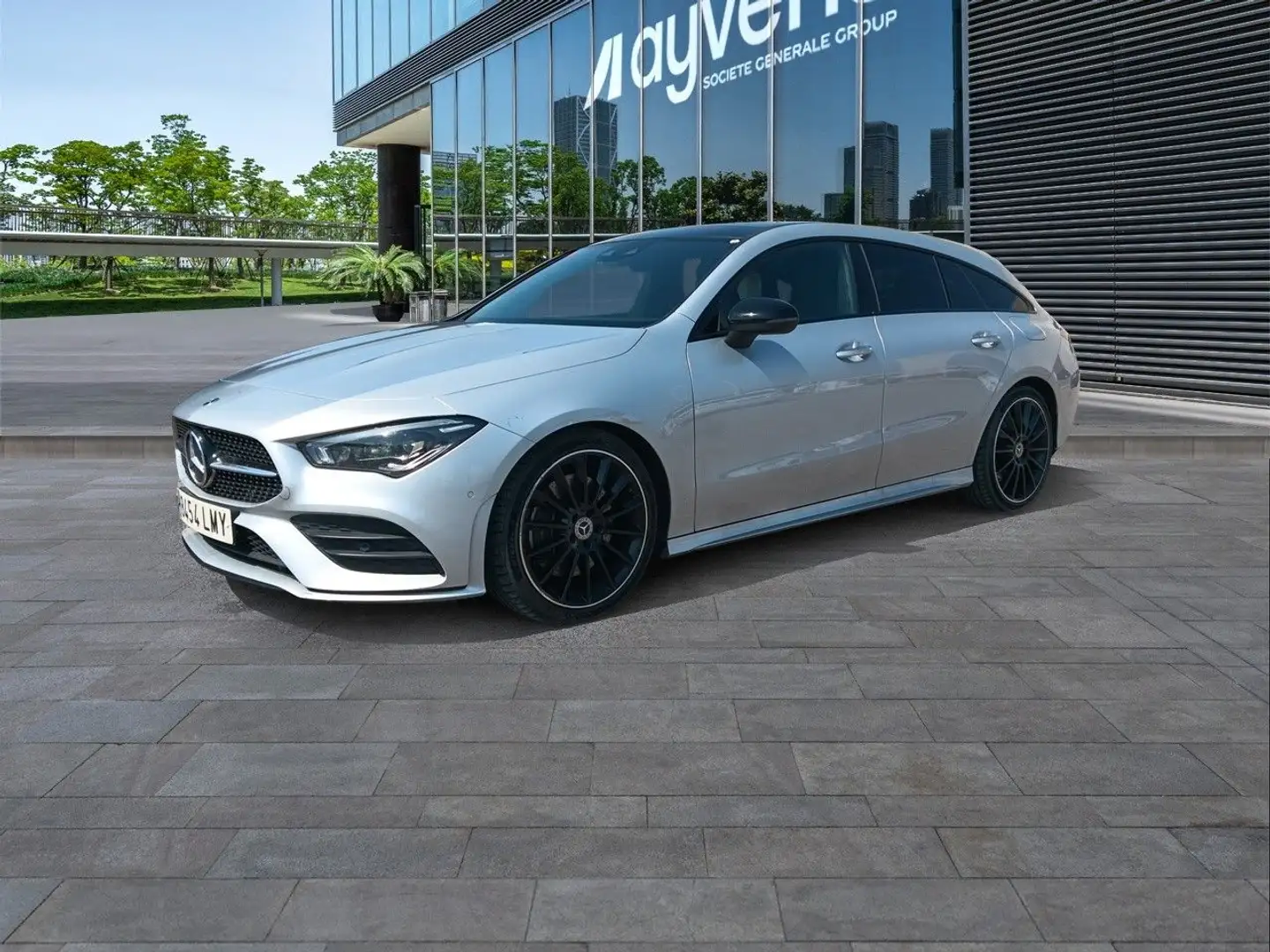 Mercedes-Benz CLA 250 Shooting Brake 4Matic 7G-DCT Plateado - 1