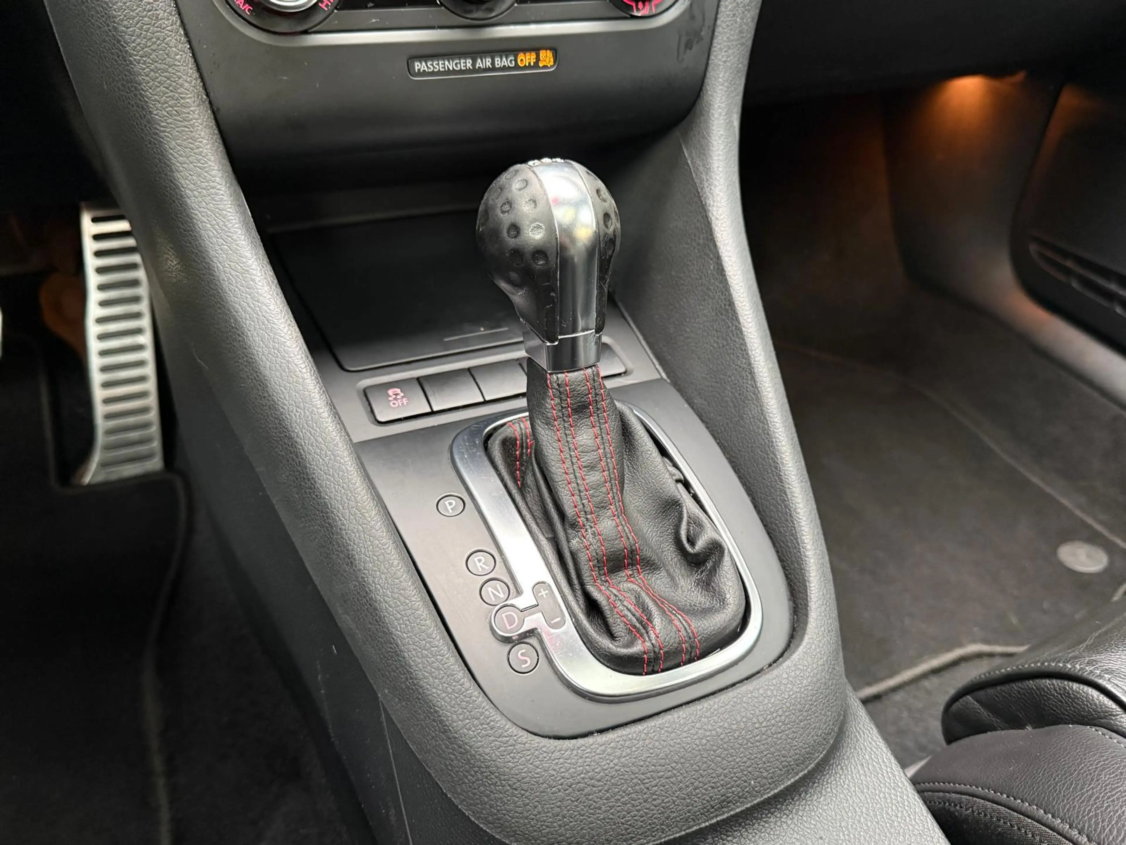 Volkswagen Golf GTI 2.0 TSI DSG / Onderhouden / Schuifdak / APK — photo 15