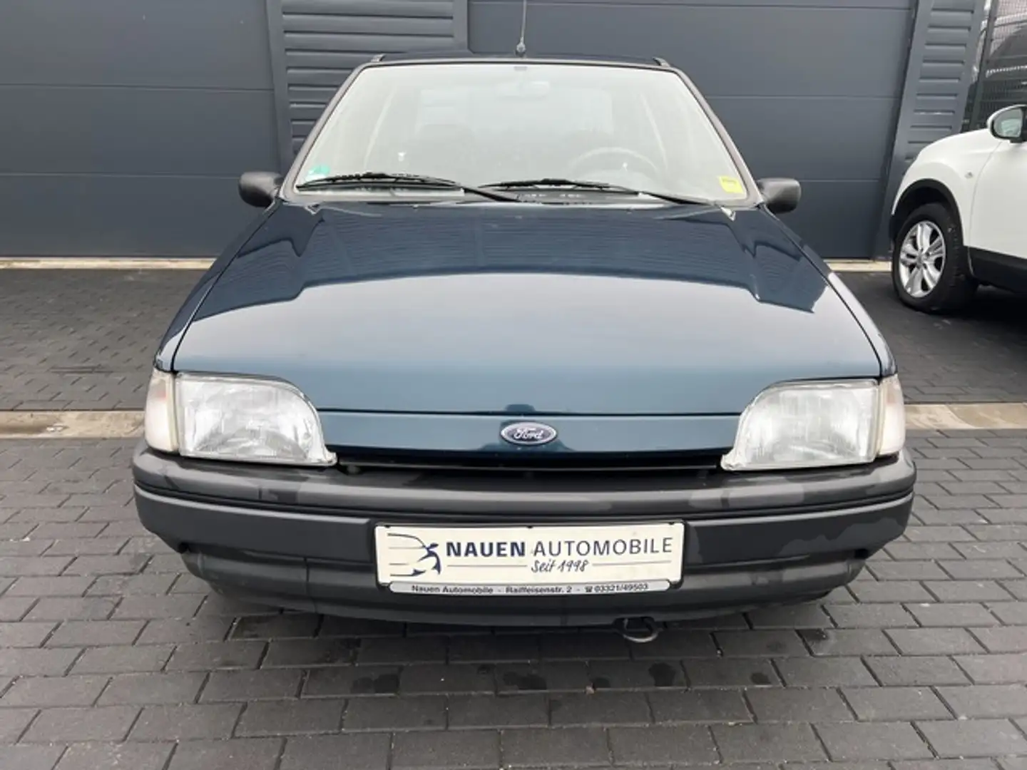 Ford Fiesta 1.3 Automatik ++1.Hand++Oldtimer+ Синій - 2