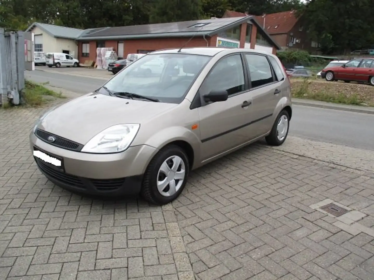 Ford Fiesta Fiesta  5-Türer 1.3 Connection Grau - 2