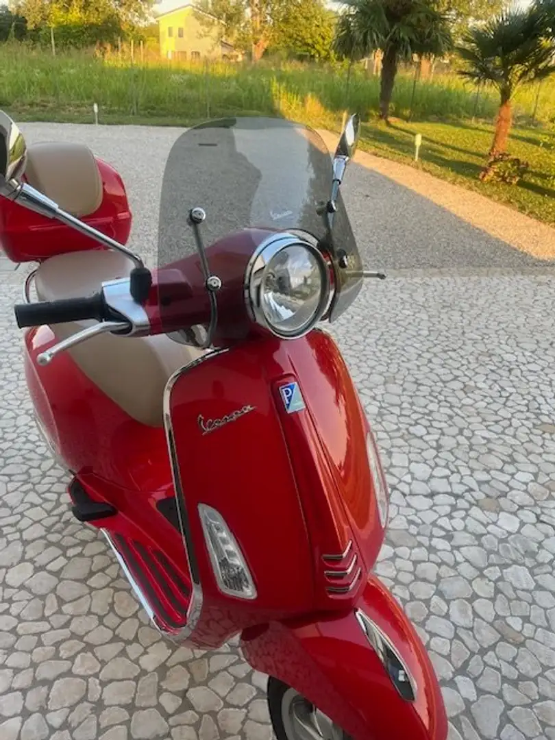Vespa Primavera 125 Rosso - 1