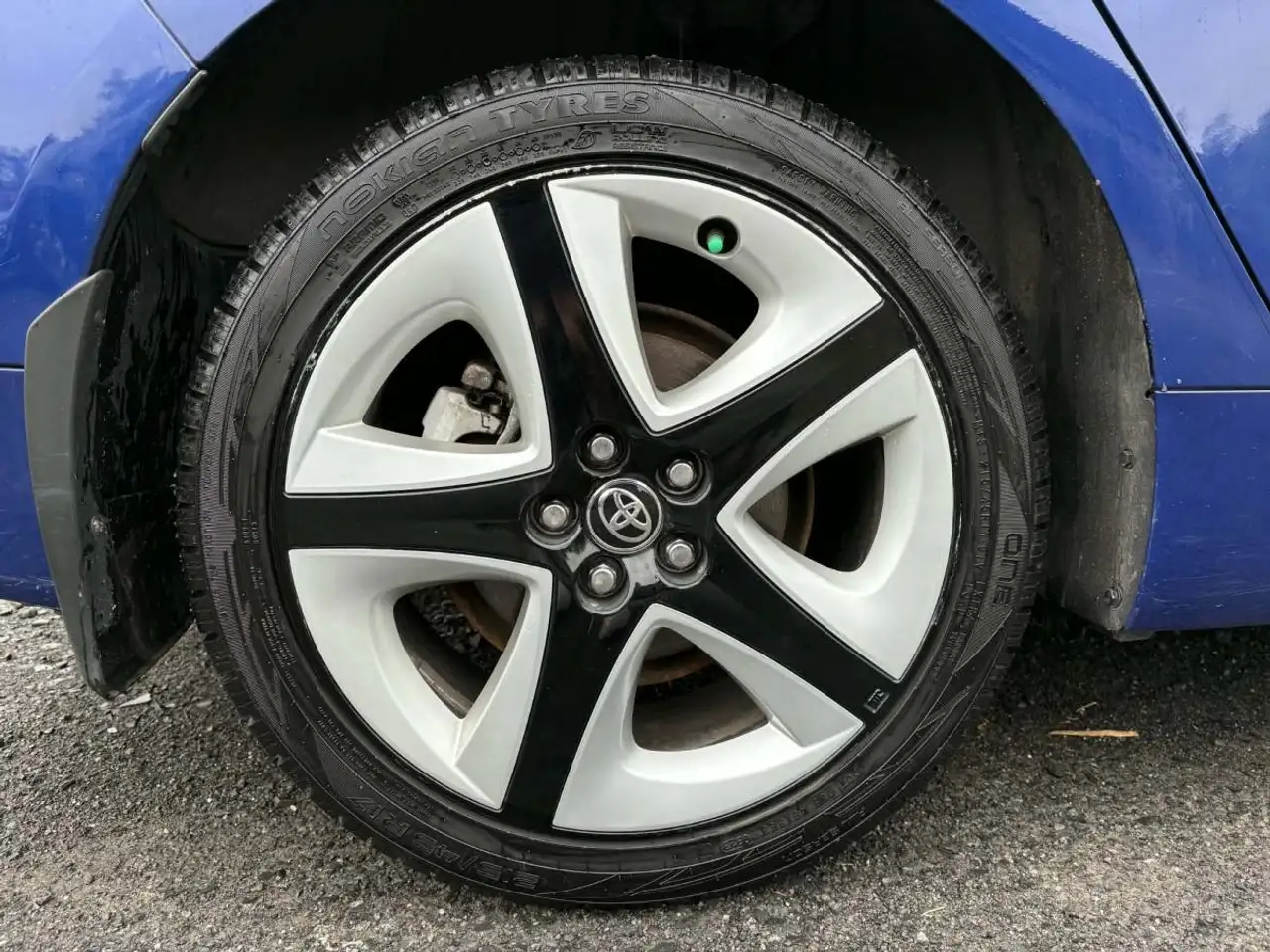 Toyota Prius снимка Toyota Prius