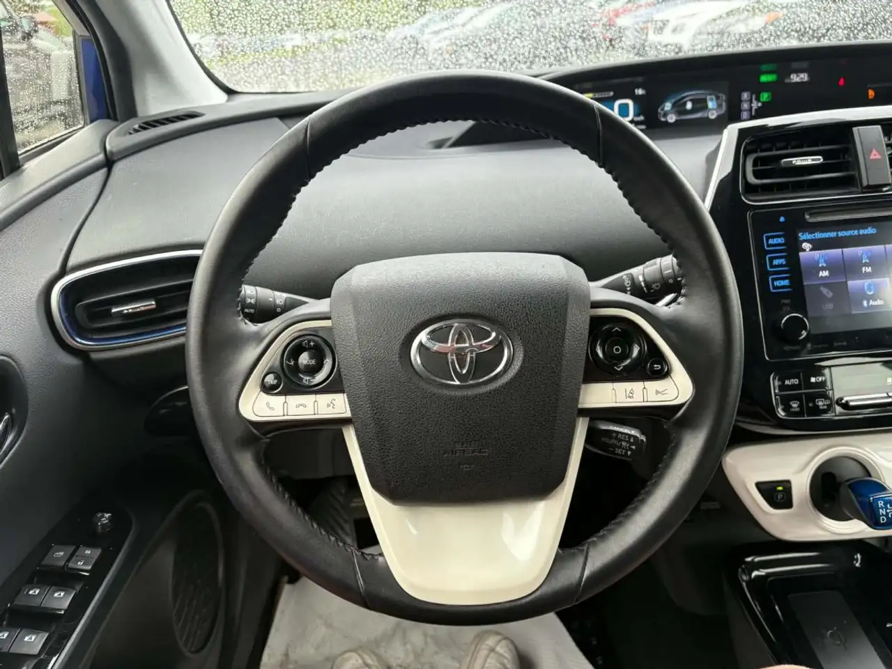 Toyota Prius снимка Toyota Prius