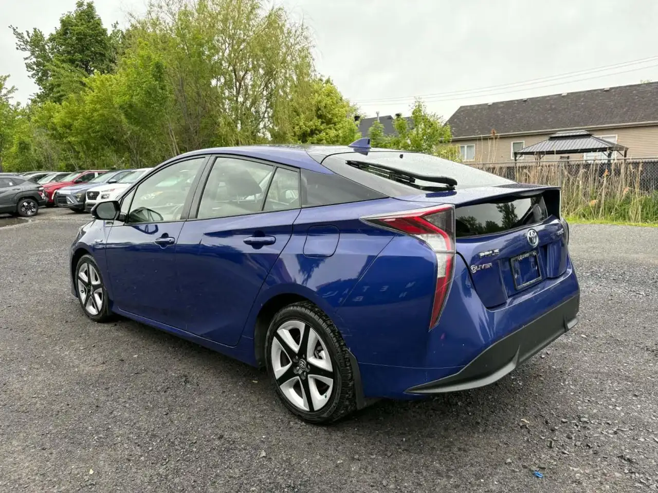 Toyota Prius снимка Toyota Prius