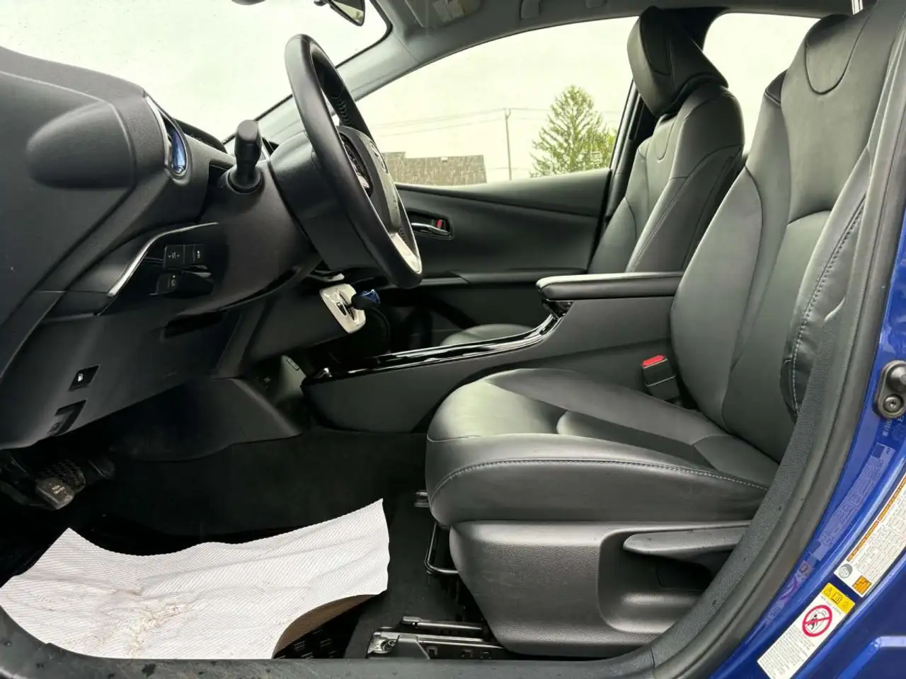 Toyota Prius снимка Toyota Prius