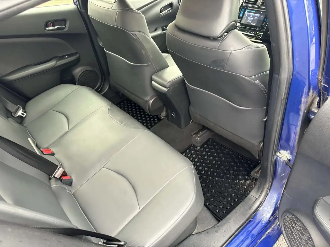 Toyota Prius снимка Toyota Prius