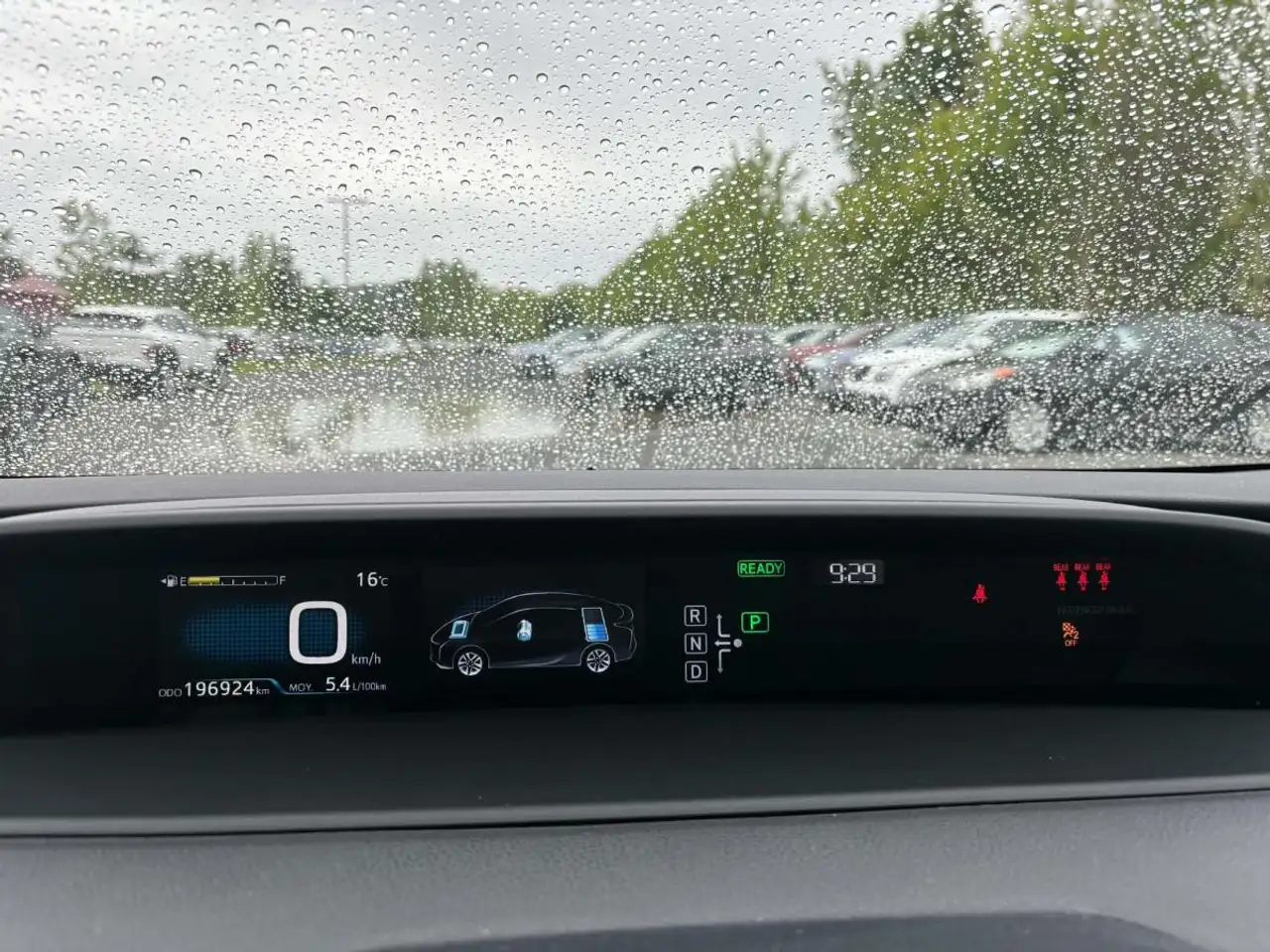 Toyota Prius снимка Toyota Prius