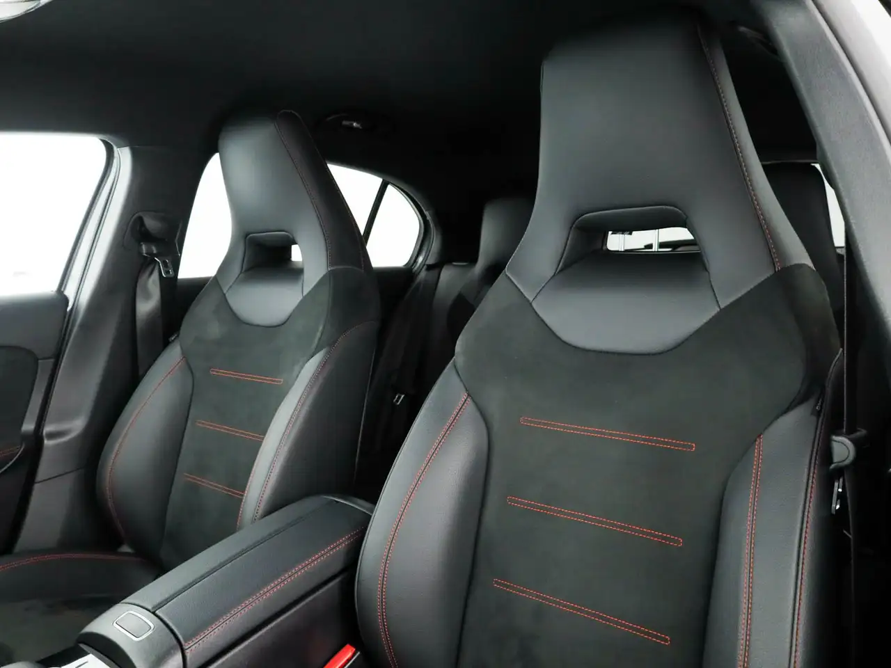 Mercedes-Benz A-Class 250 e phev (eq-power) premium auto, миниатюра 13