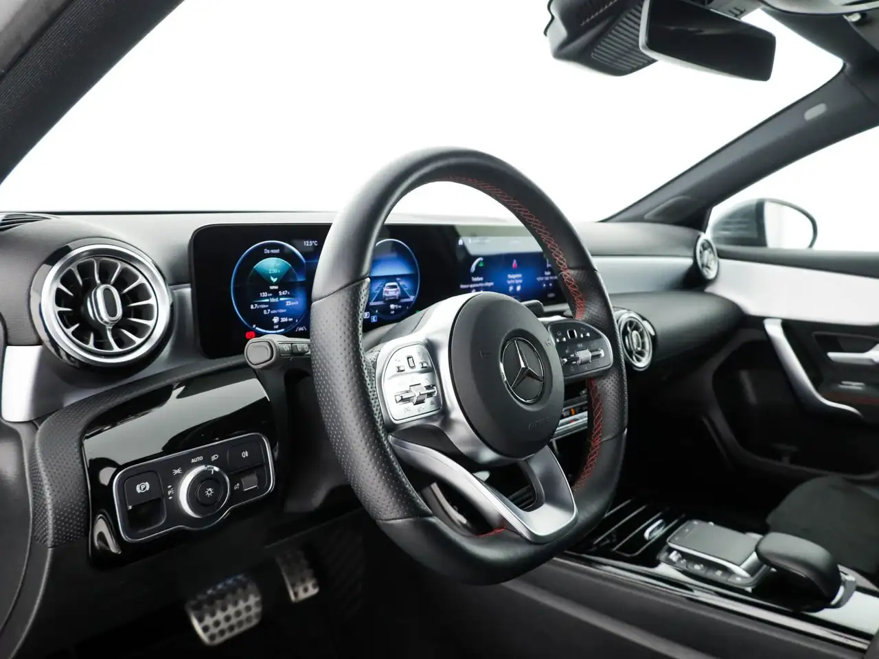 Mercedes-Benz A-Class 250 e phev (eq-power) premium auto, миниатюра 11