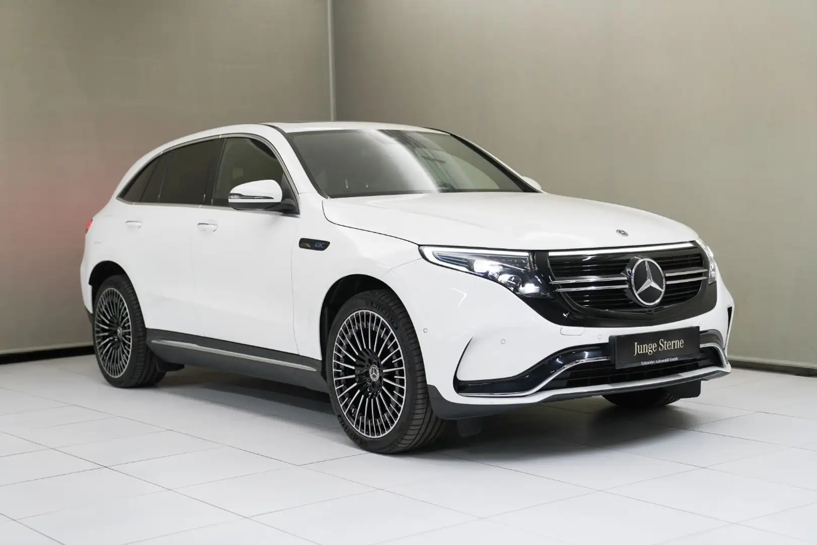Mercedes-Benz EQC 400 4MATIC Austria Edition Sport S-Sitz LM Weiß - 2