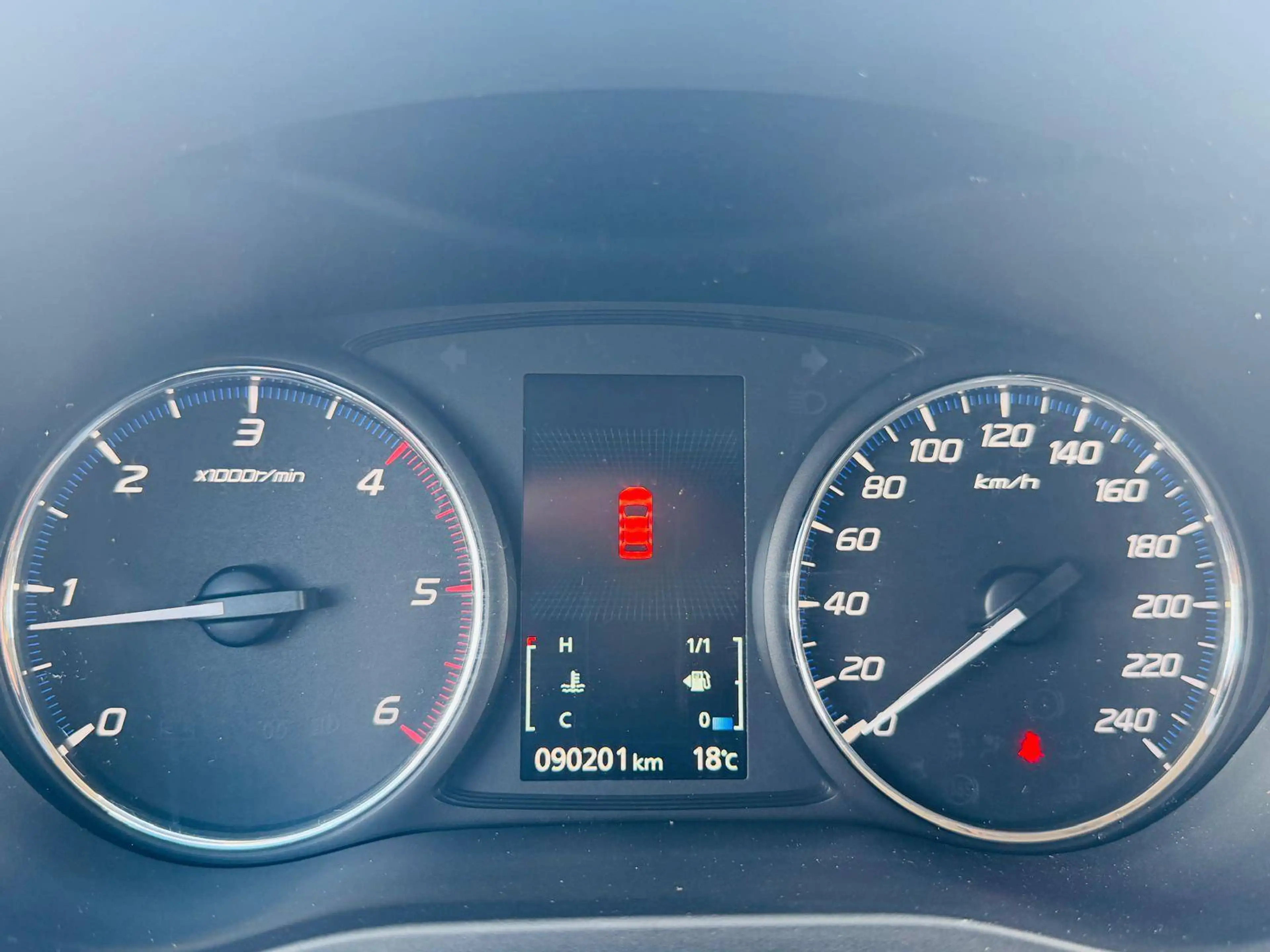 Mitsubishi Outlander ClearTec Invite 2WD TÜV 04/2027 Finanzierung möglich — photo 11