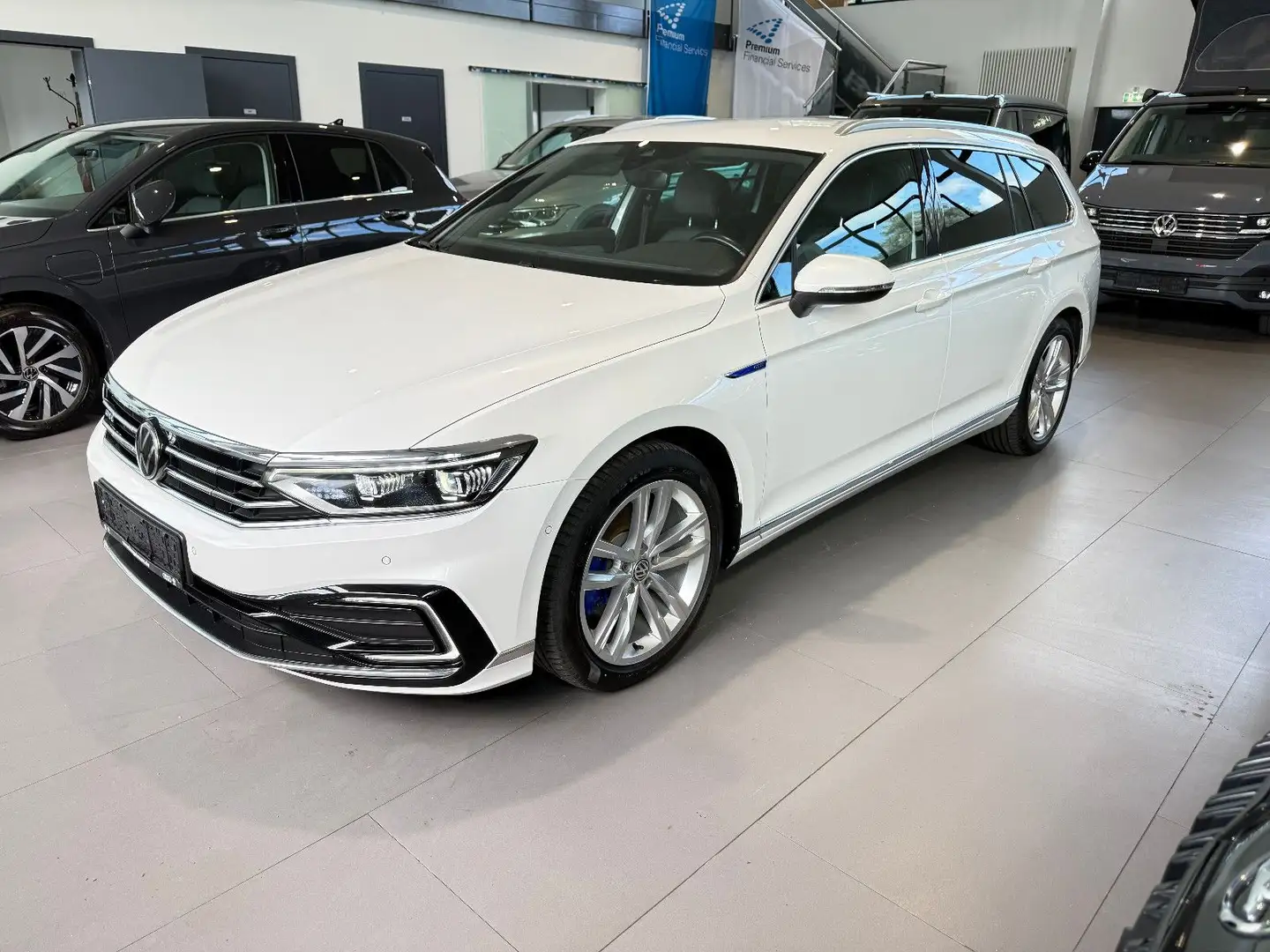 Volkswagen Passat Variant Passat GTE 1.4 TSI DSG AID/MATRIX/KAM/STHZ/AHK Blanc - 1