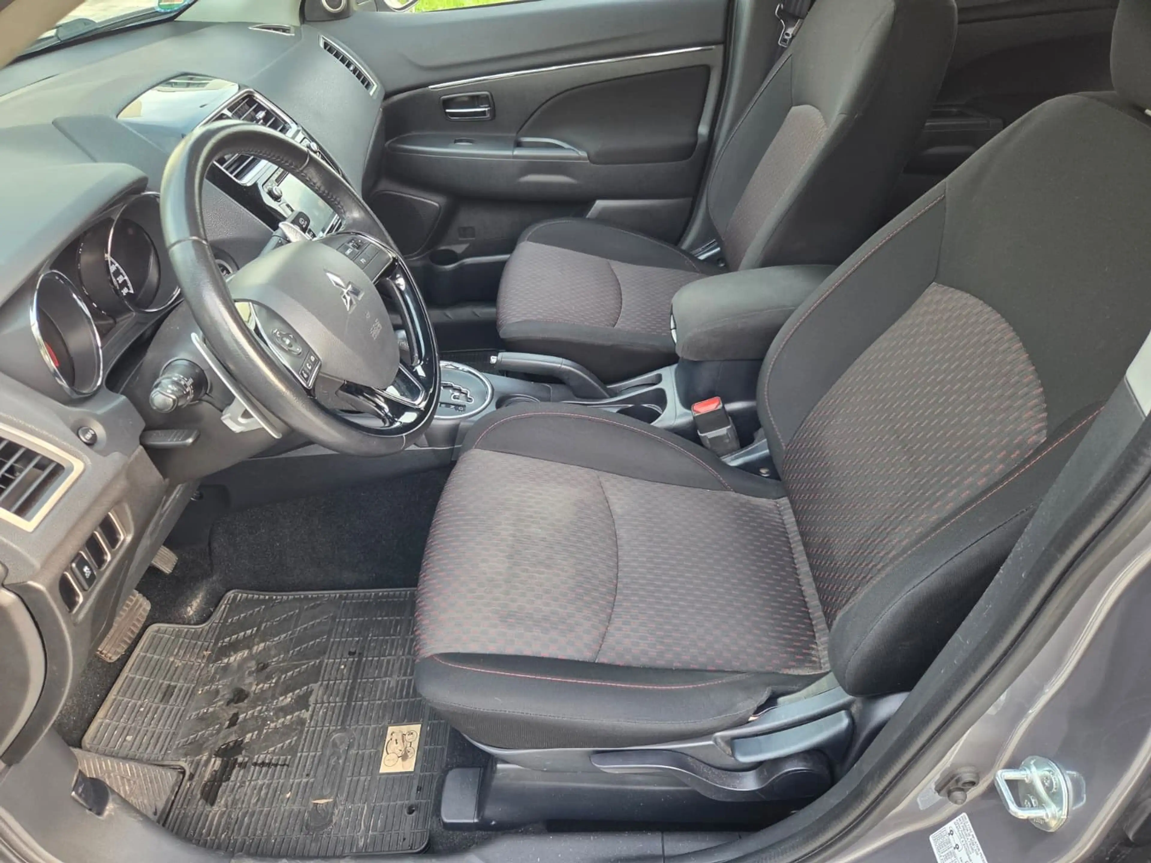 Mitsubishi ASX Edition 100+ 4WD,Automatik — photo 12