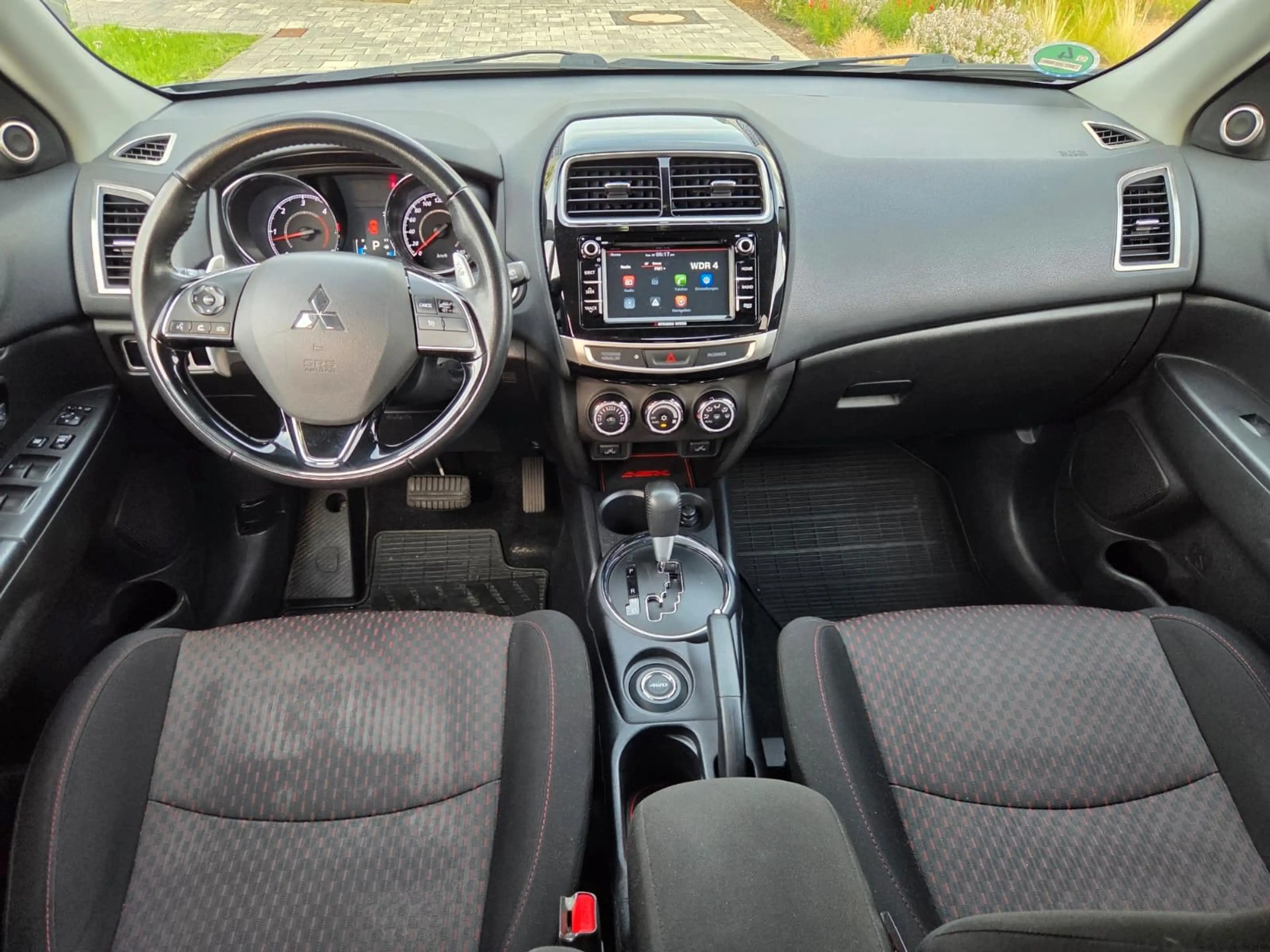 Mitsubishi ASX Edition 100+ 4WD,Automatik — photo 11