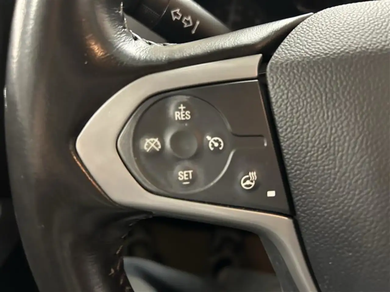 Chevrolet Colorado снимка Chevrolet Colorado