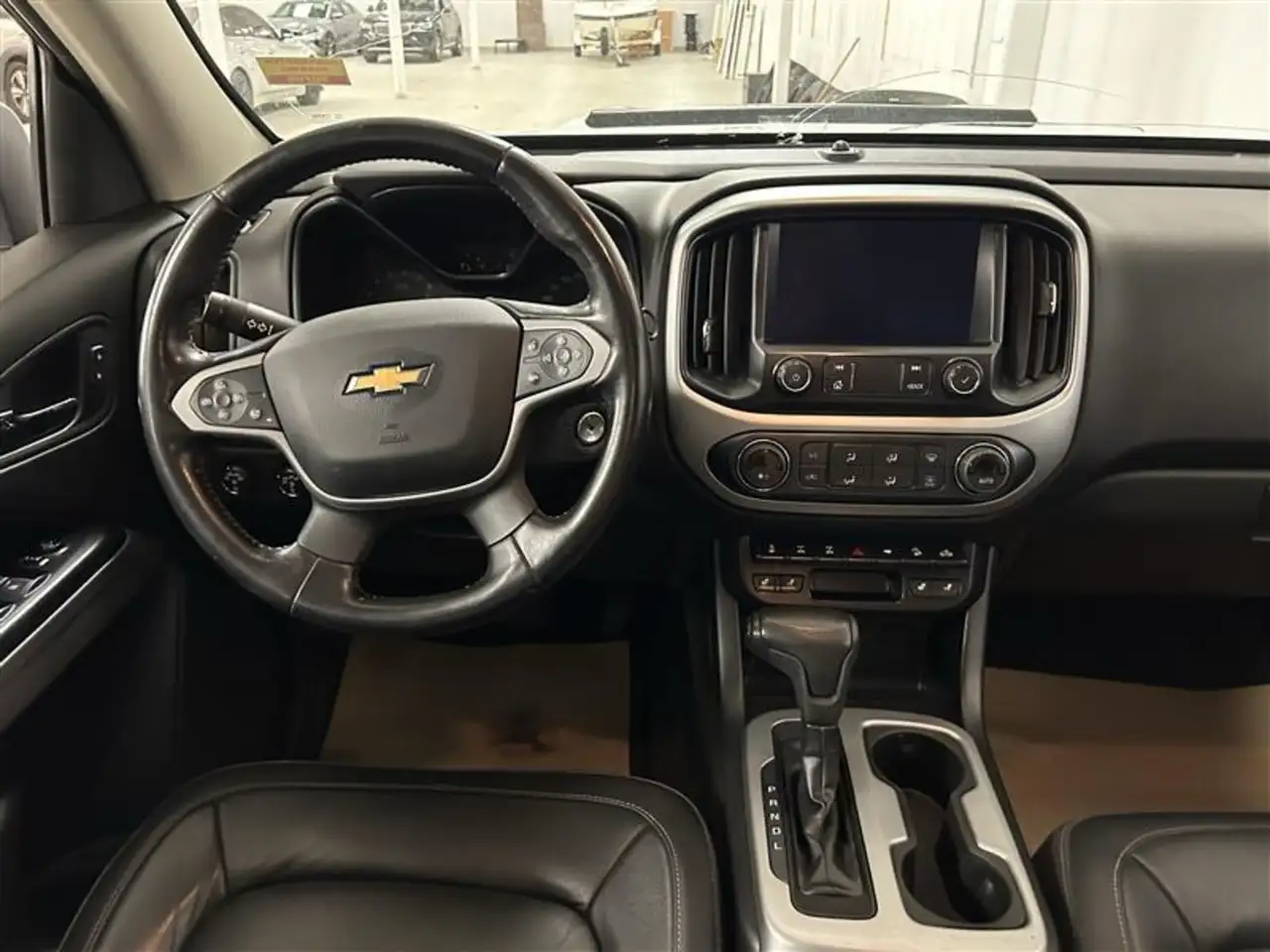 Chevrolet Colorado снимка Chevrolet Colorado