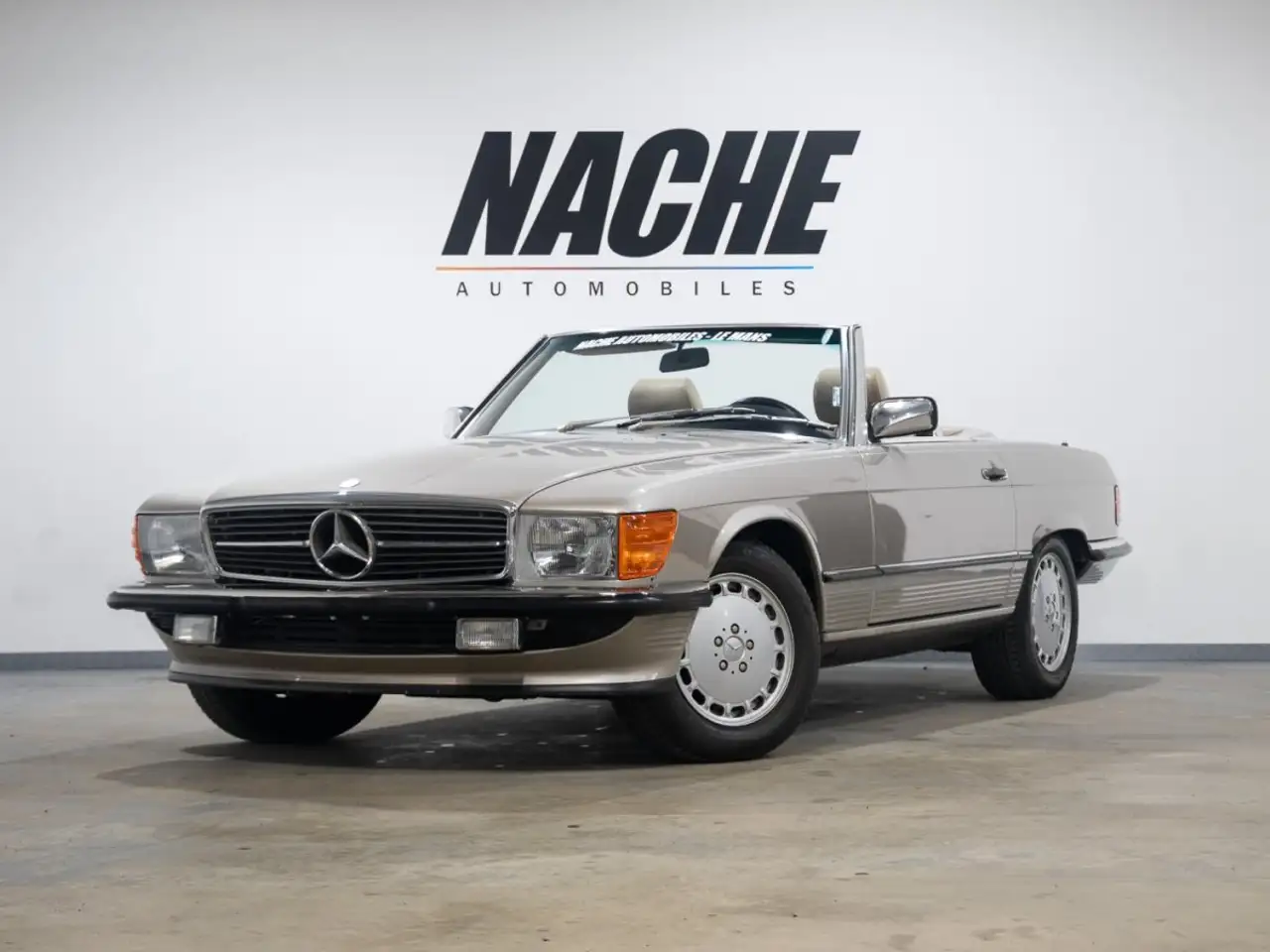 Mercedes-Benz 560 SL, foto 4