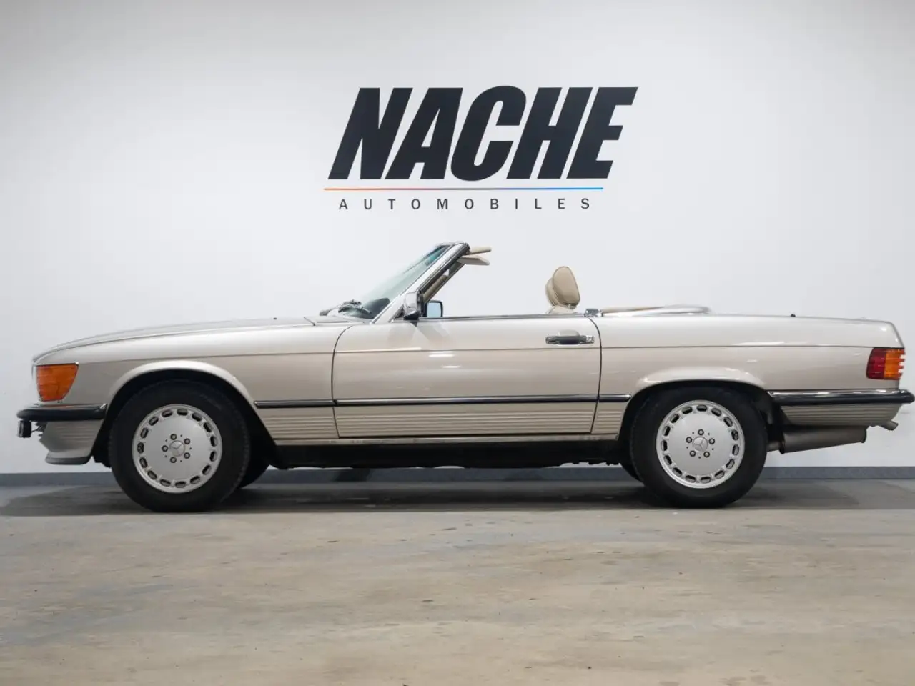 Mercedes-Benz 560 SL, foto 5