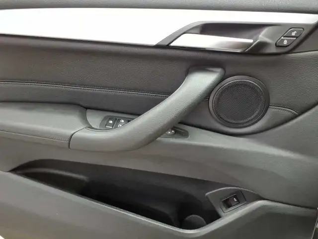 BMW X1 view 17