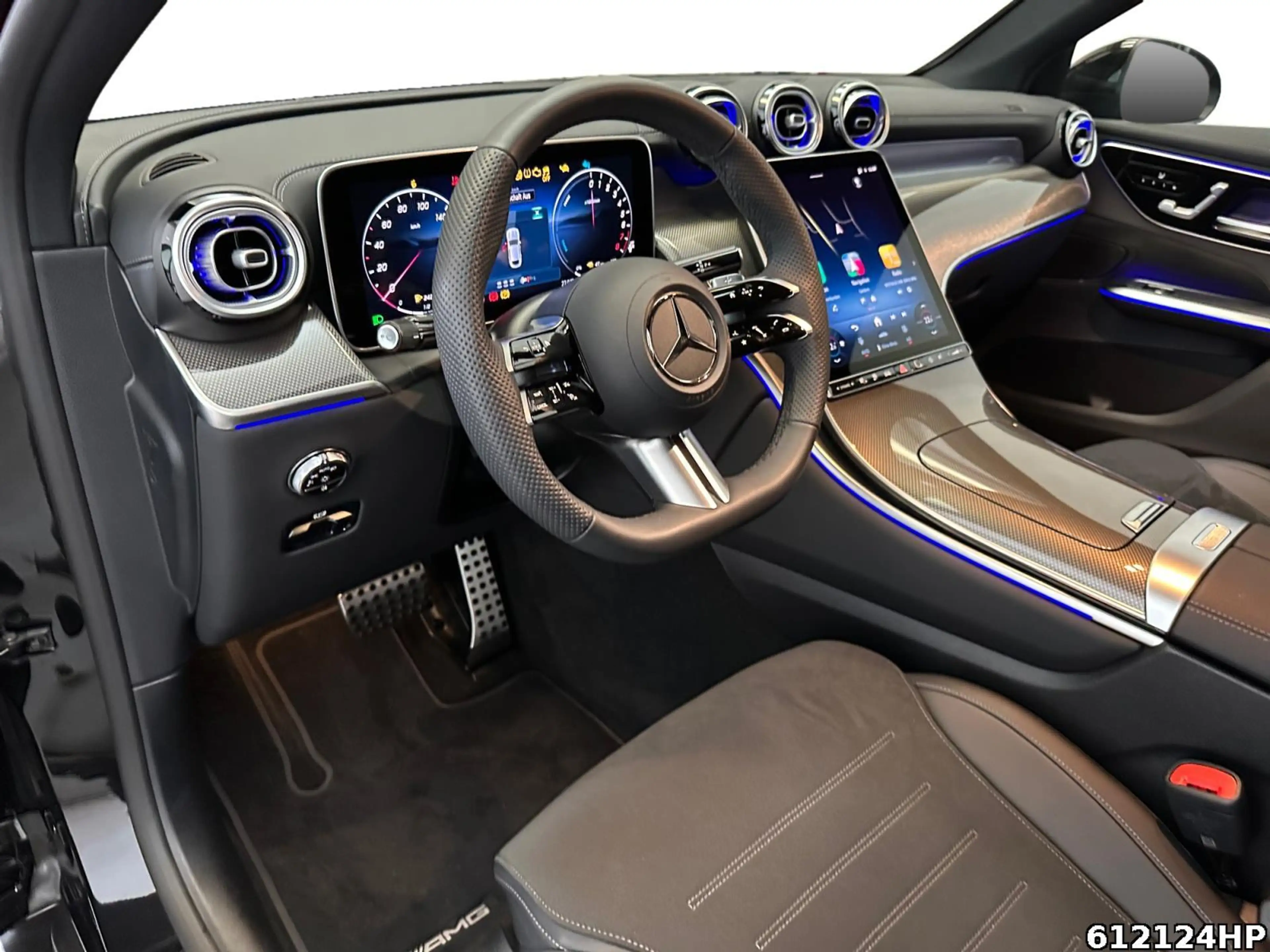 Mercedes-Benz GLC 300 e 4M AMG Coupé 20" AHK DigitalLight 360° — photo 11