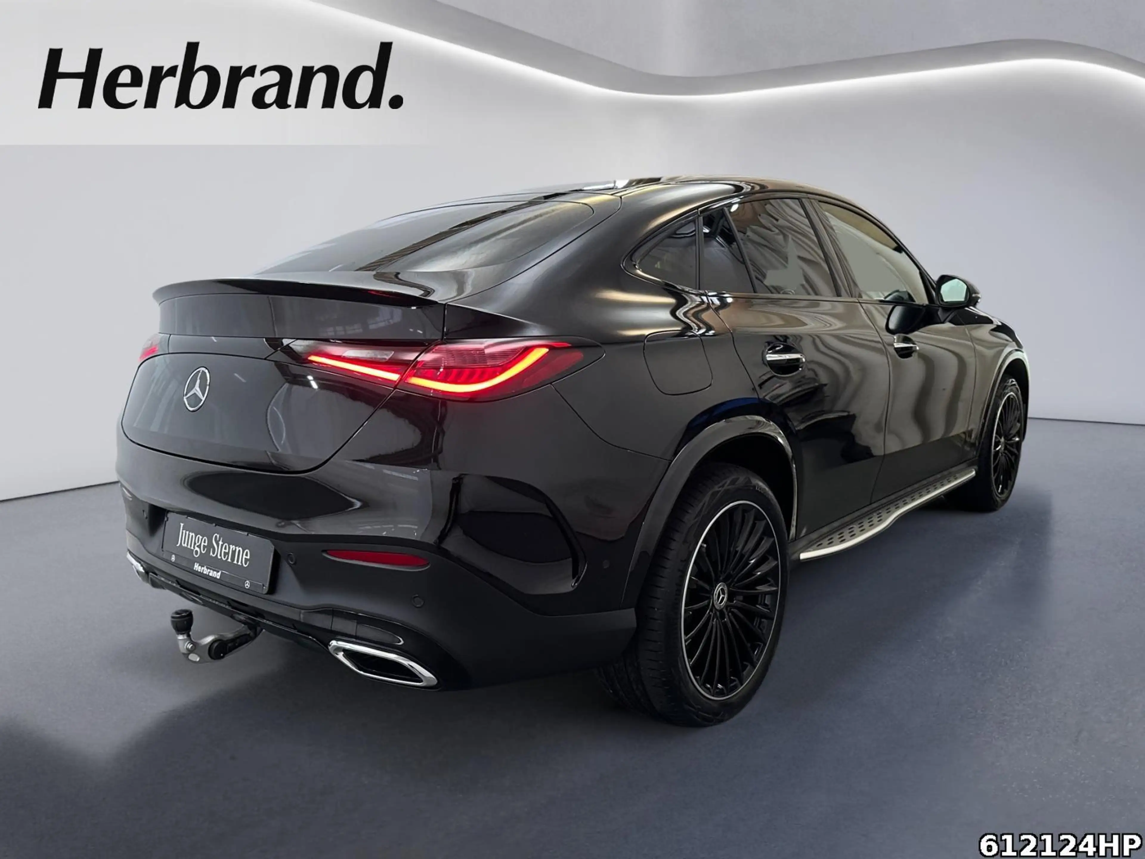 Mercedes-Benz GLC 300 e 4M AMG Coupé 20" AHK DigitalLight 360° — photo 3