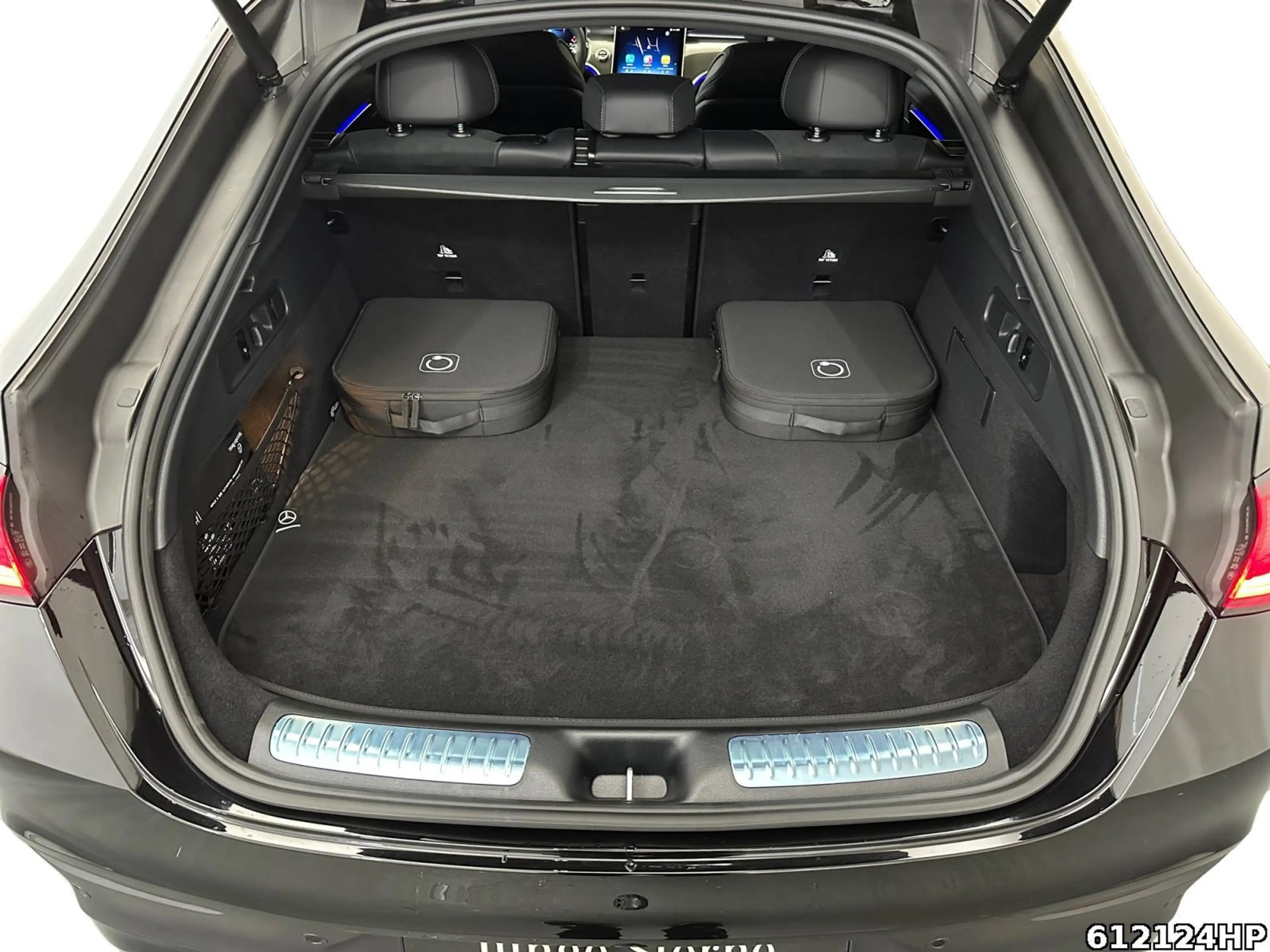 Mercedes-Benz GLC 300 e 4M AMG Coupé 20" AHK DigitalLight 360° — photo 6