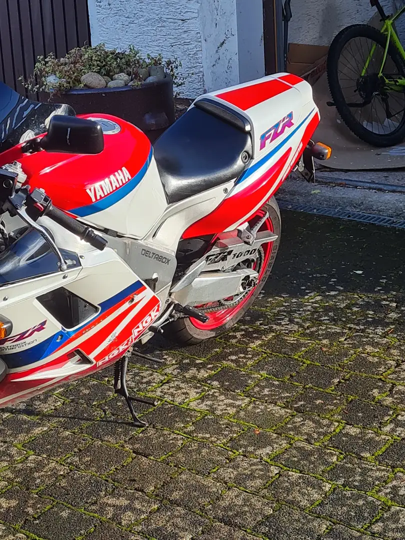 Yamaha FZR 1000 - 1