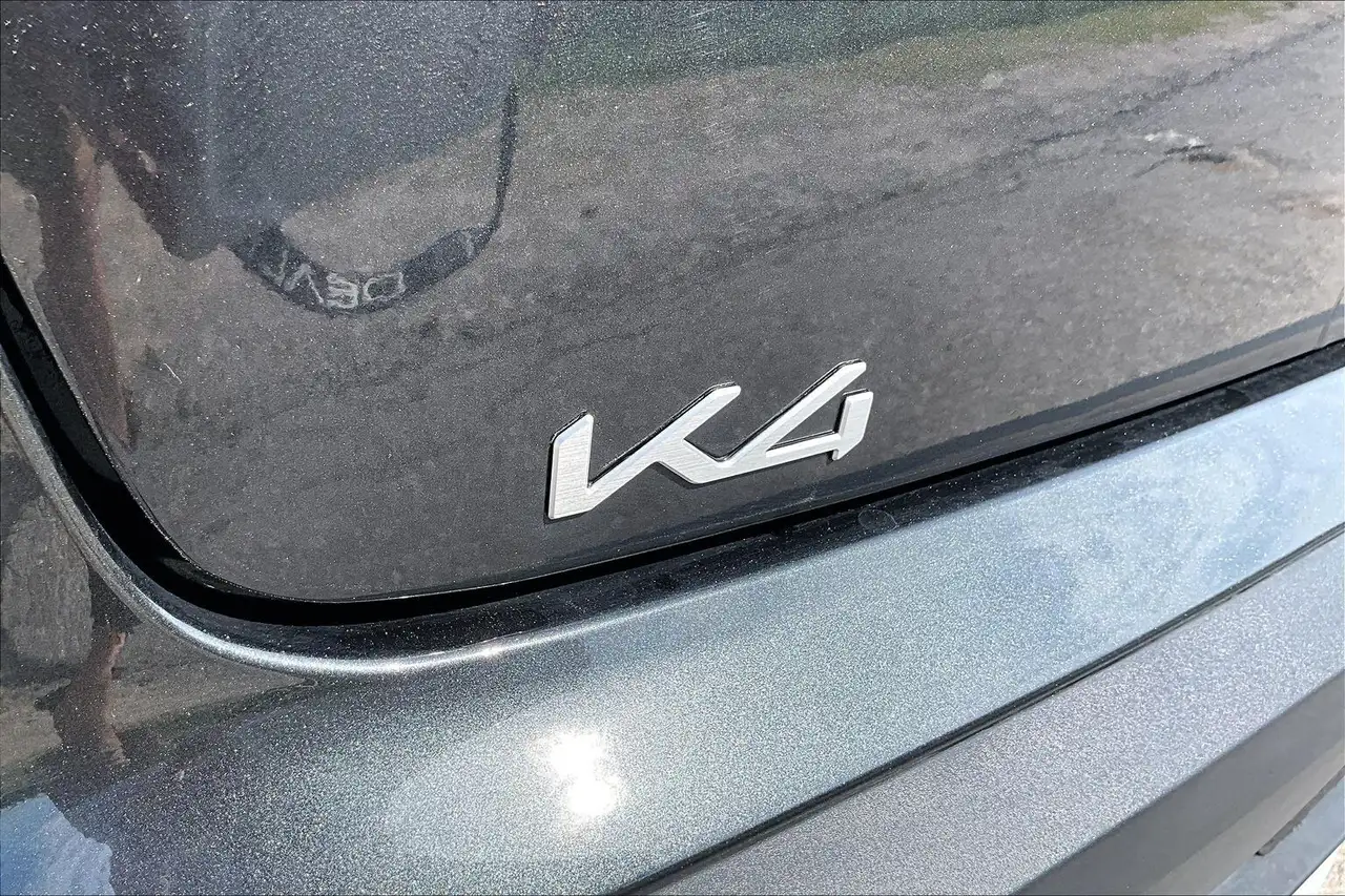 Kia K4 fotografie Kia K4