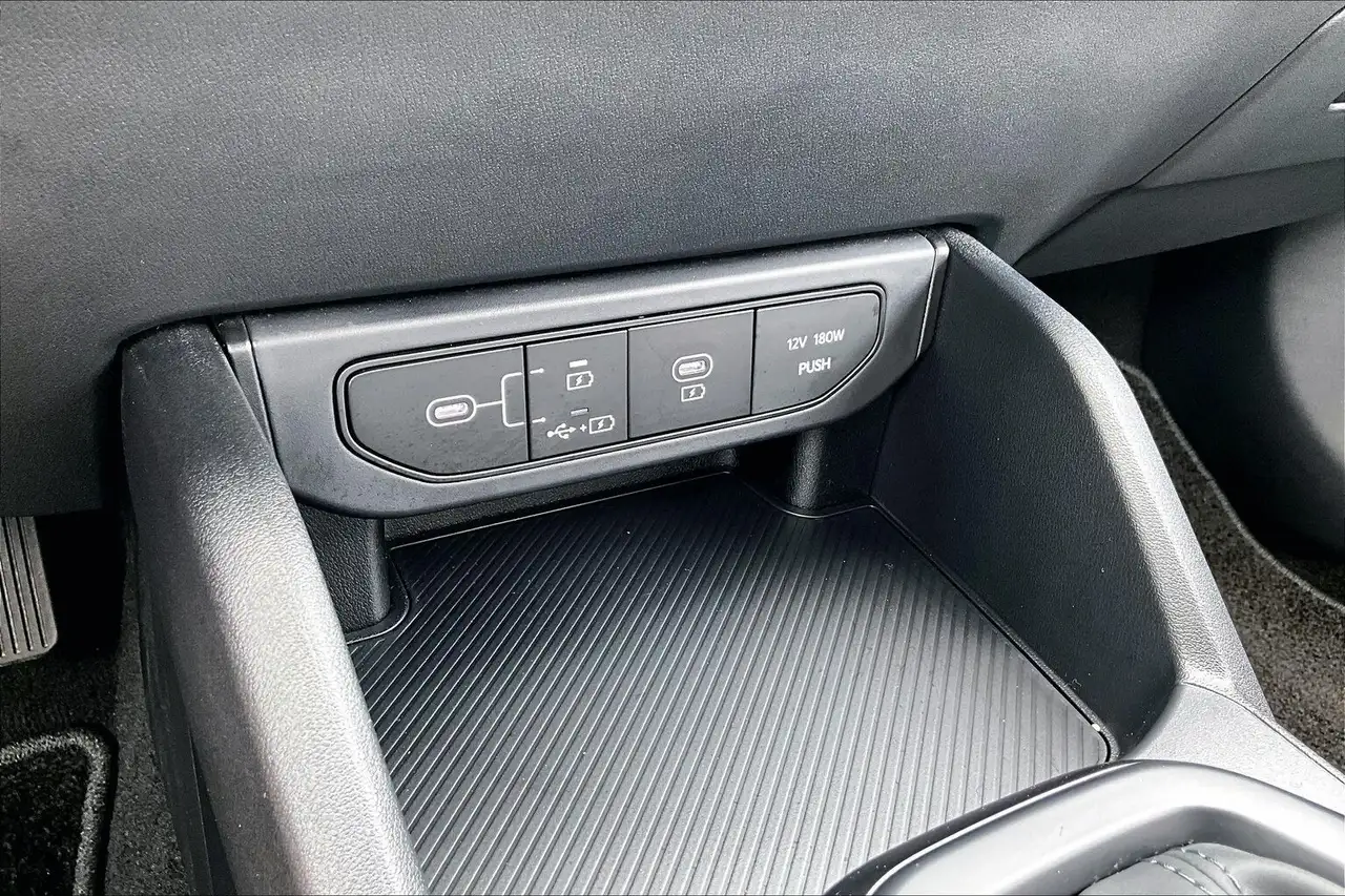 Kia K4 fotografie Kia K4