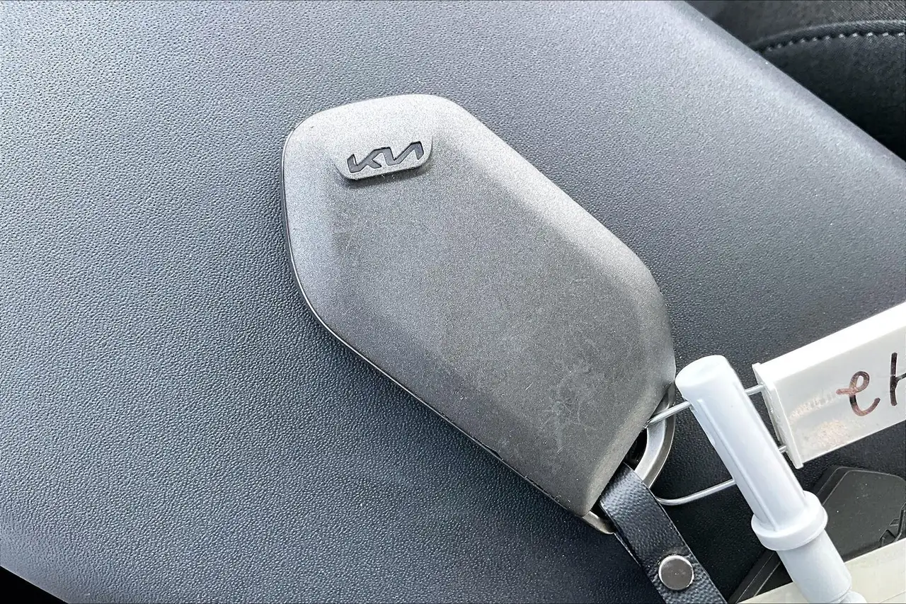 Kia K4 fotografie Kia K4
