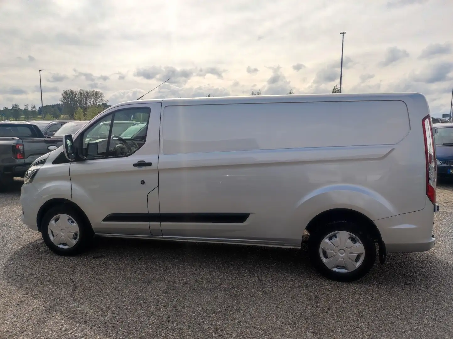 Ford Transit Custom Kasten 320 L2 Trend *AHK/Klima* Plateado - 2