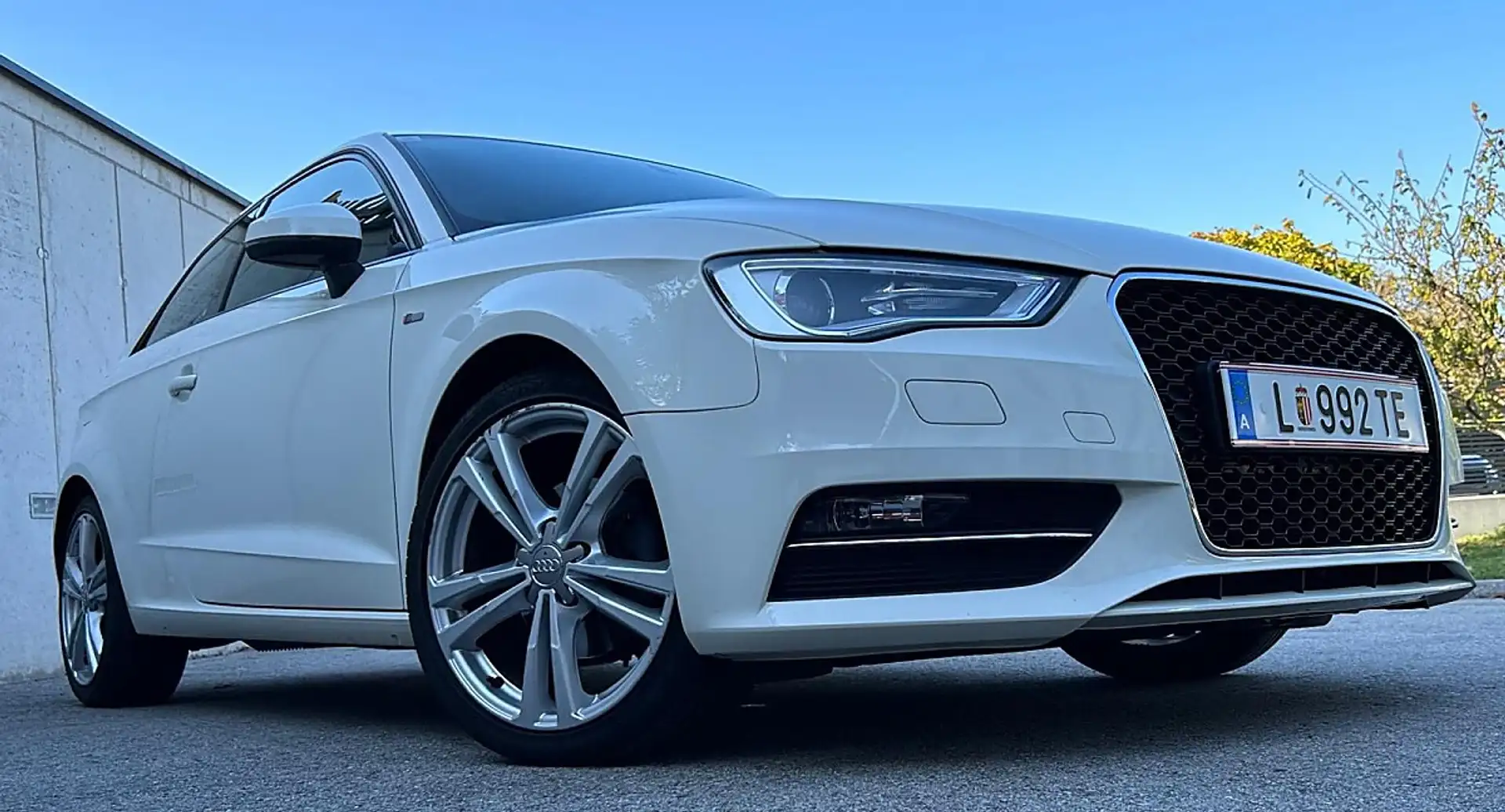 Audi A3 Style 2,0 TDI DPF Weiß - 2