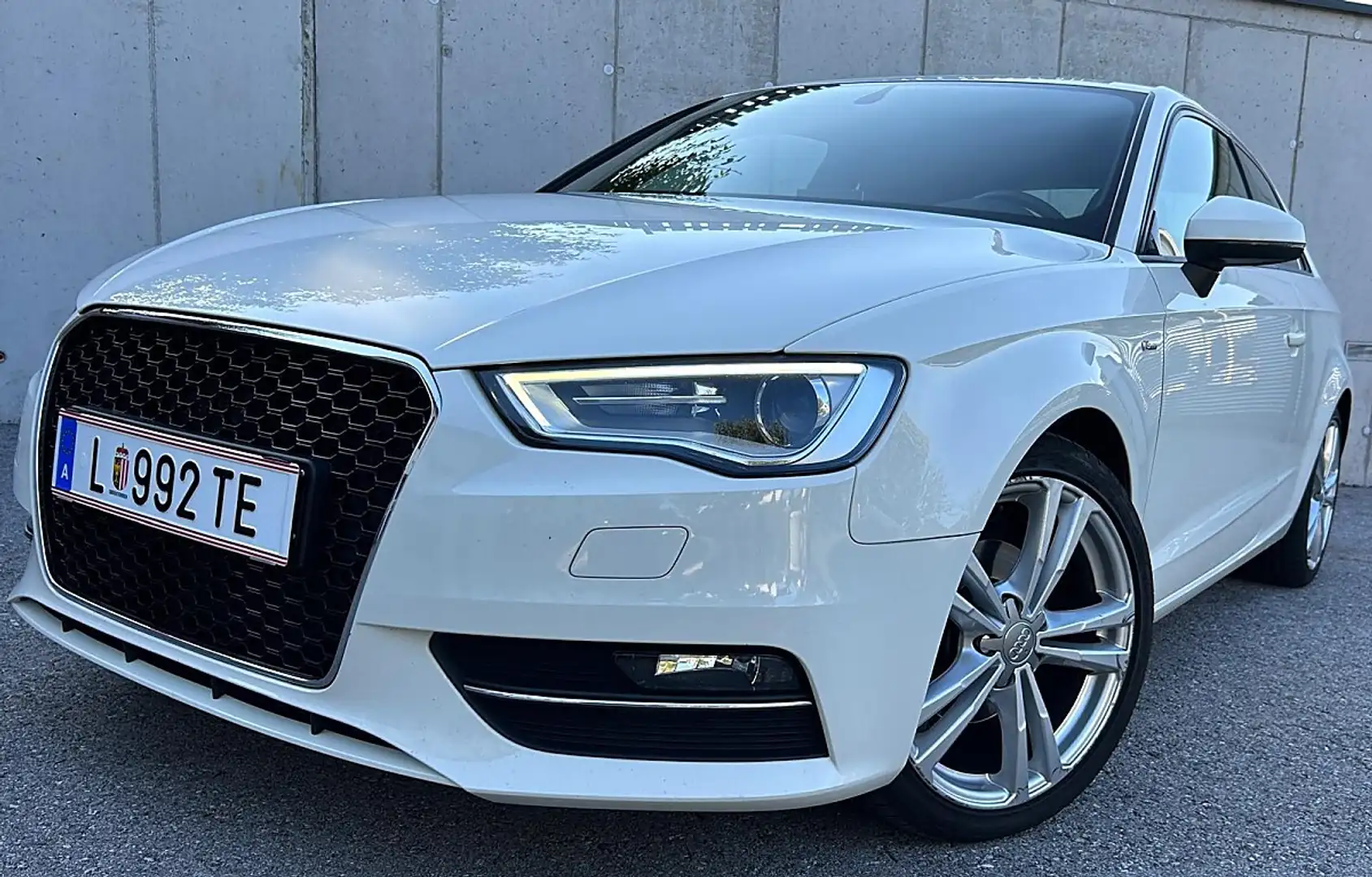 Audi A3 Style 2,0 TDI DPF Weiß - 1
