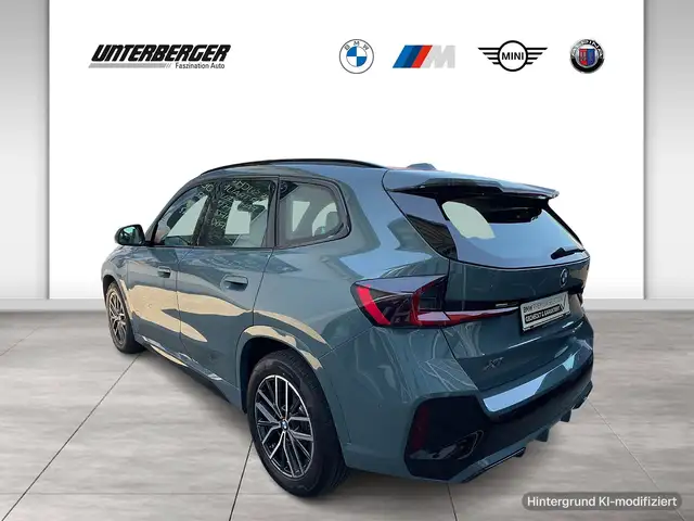 BMW X1 view 4