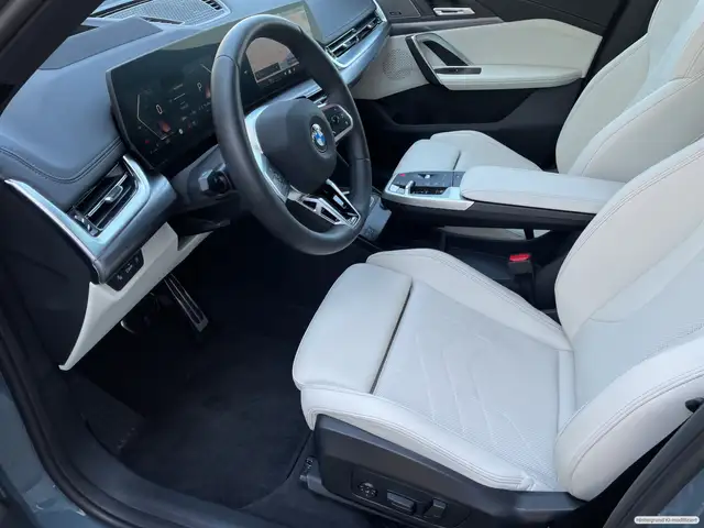 BMW X1 view 10