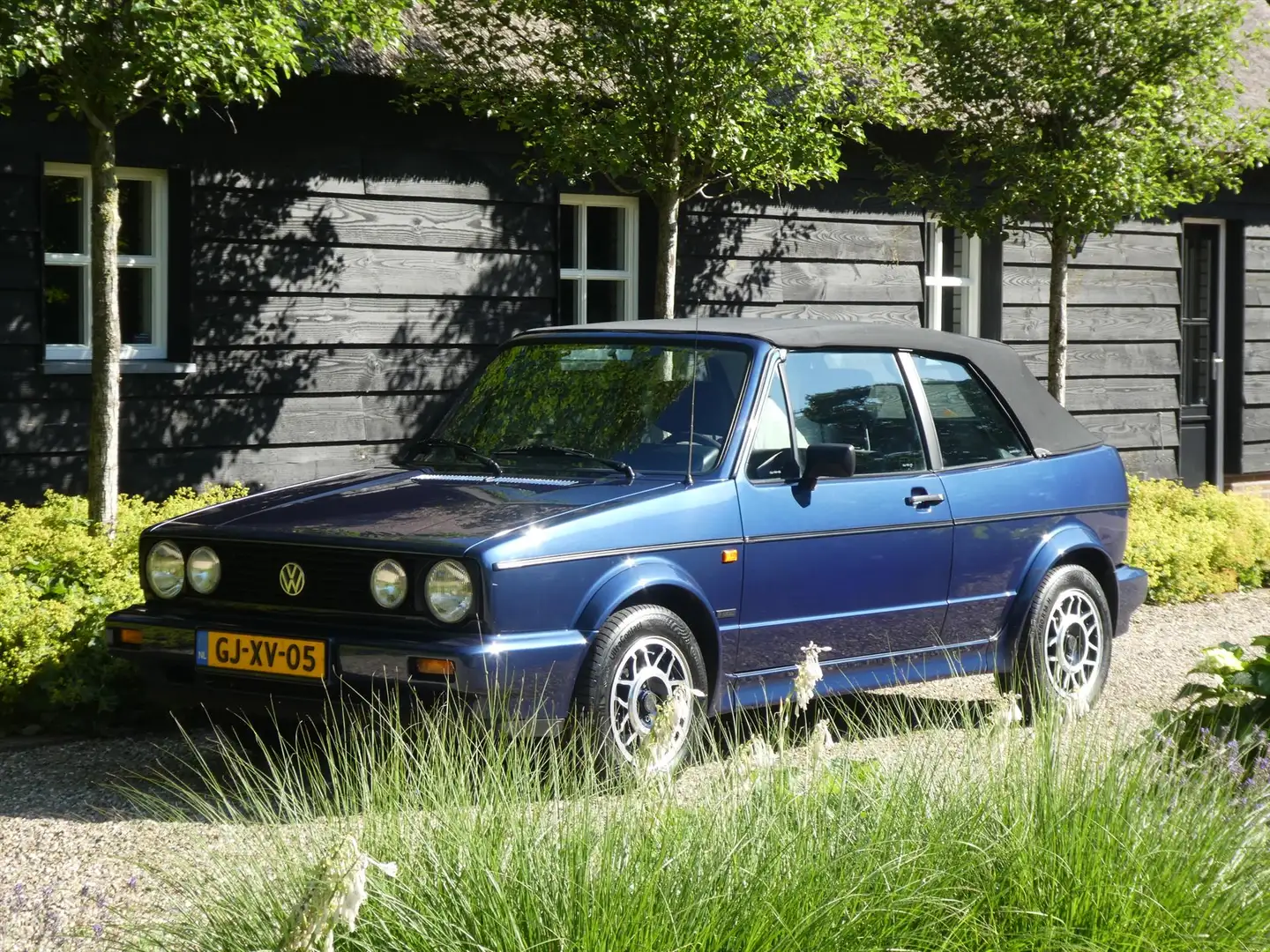 Volkswagen Golf Cabriolet 1.8 72KW Quartet NL-Auto Albastru - 1