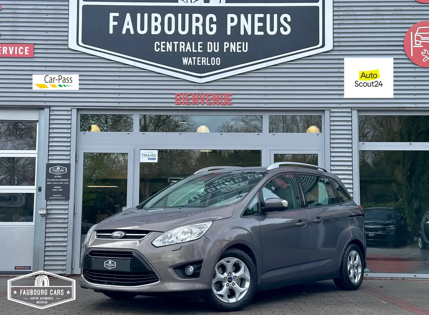 Ford Grand C-Max *1-PROPRIETAIRE*7-PLACE*NAVIGATION*AIRCO*67.000KM* Gris - 1
