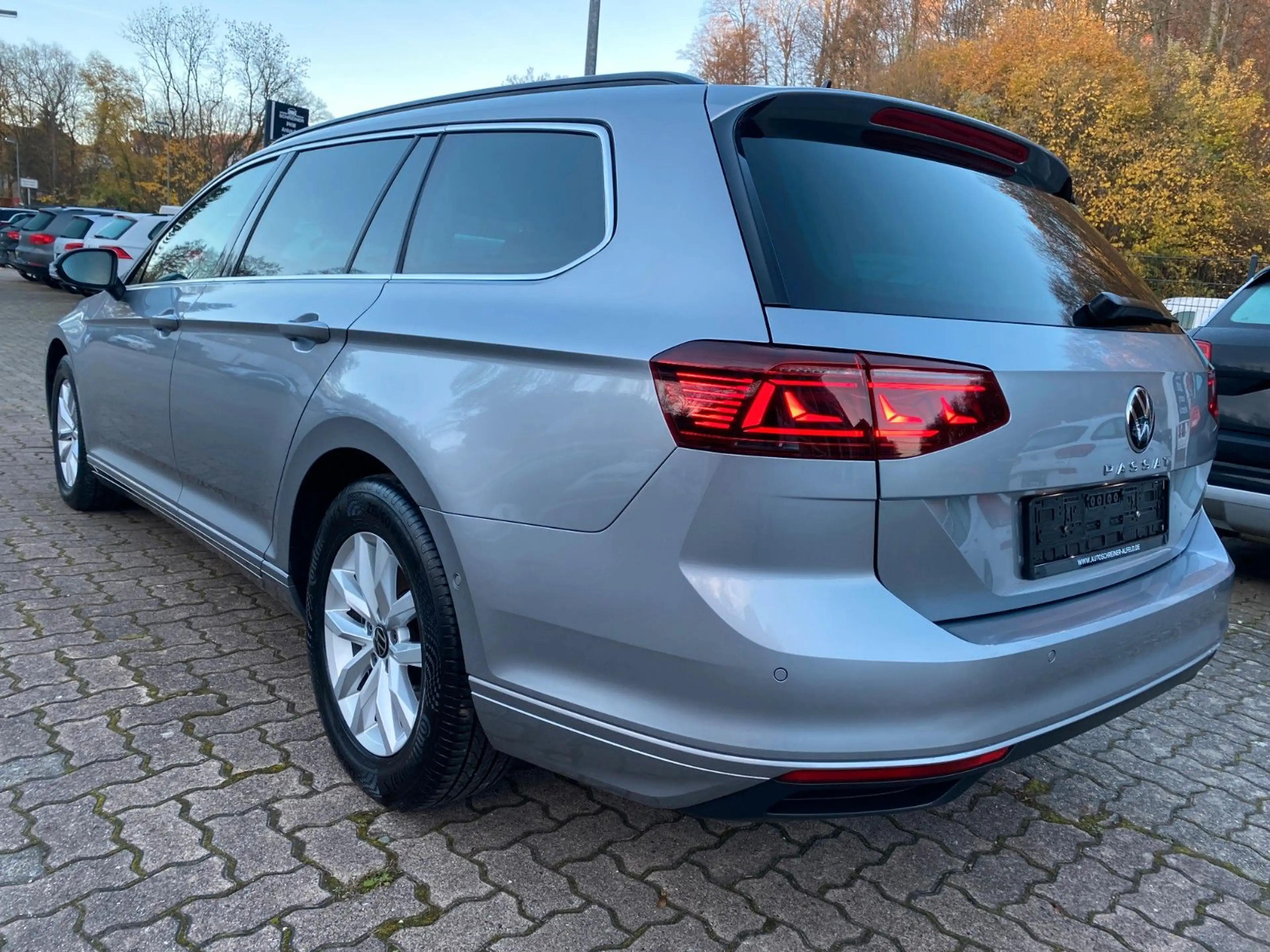 Volkswagen Passat Variant Business 1.HAND DSG AHK KAMERA — photo 6