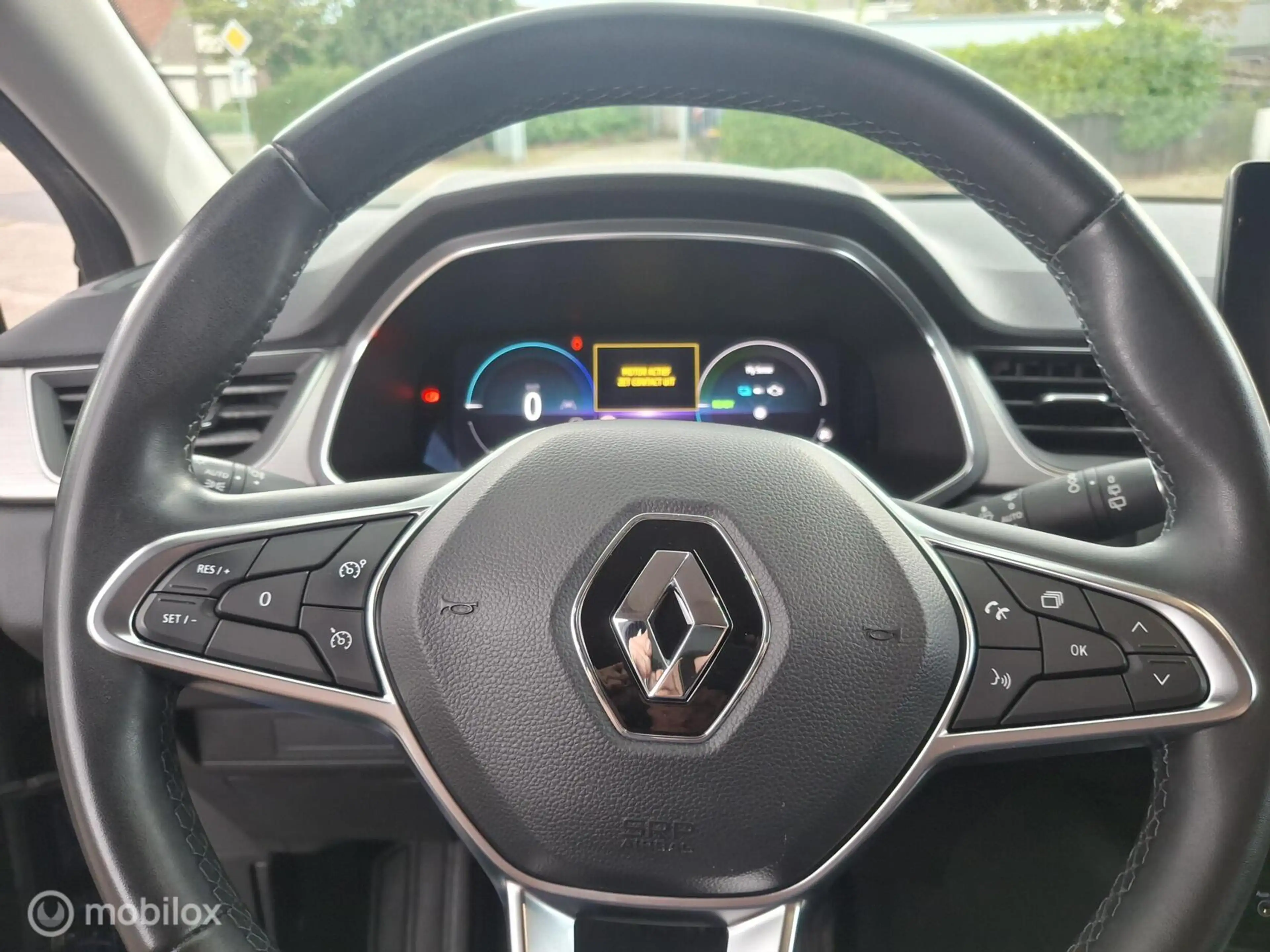 Renault Captur 1.6 E-Tech Plug-in Hybrid 160 Intens — photo 15