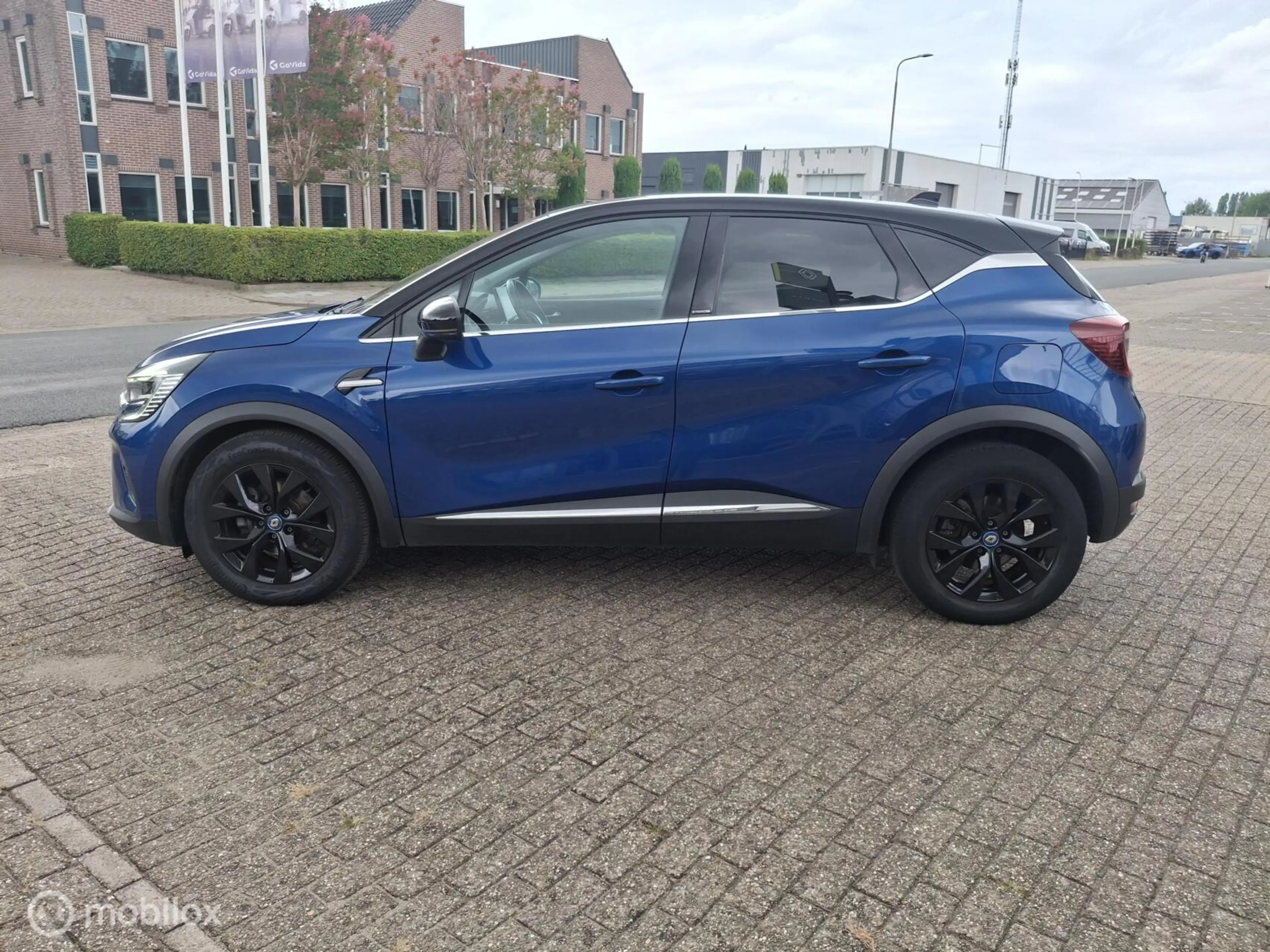 Renault Captur 1.6 E-Tech Plug-in Hybrid 160 Intens — photo 5